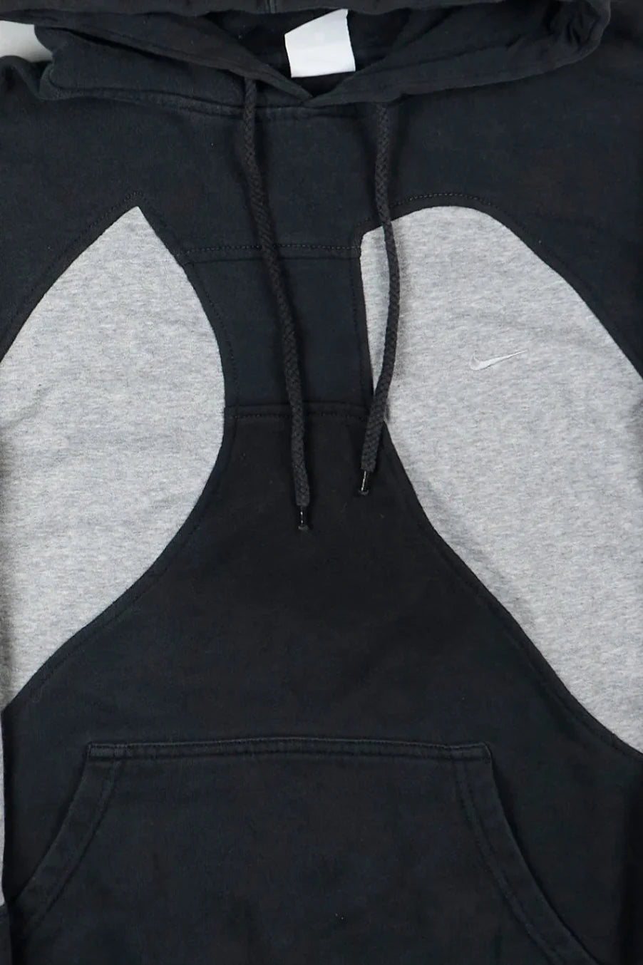 Nike - Renewed Hoodie (L) Center