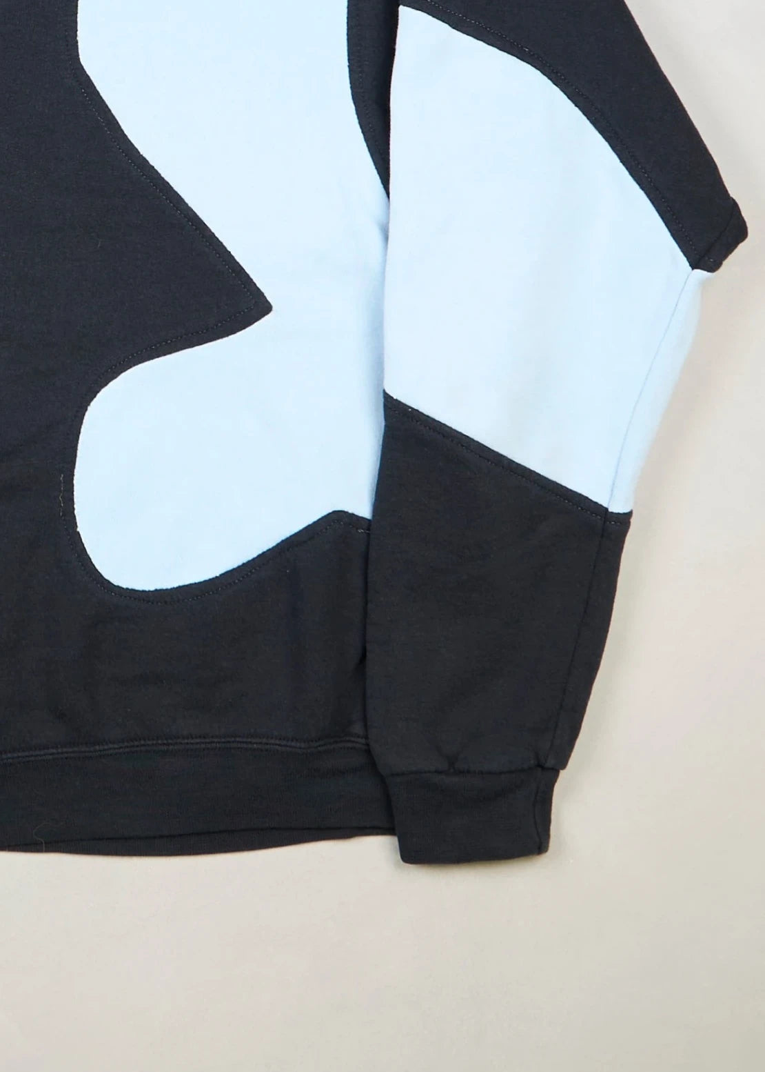 Nike - Sweatshirt (M) Bottom Right