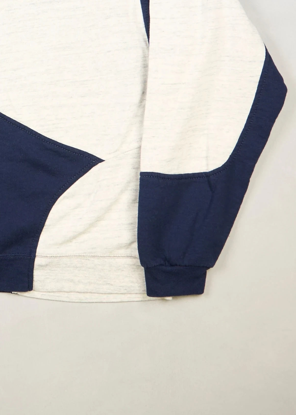 Nike - Sweatshirt (L) Bottom Right