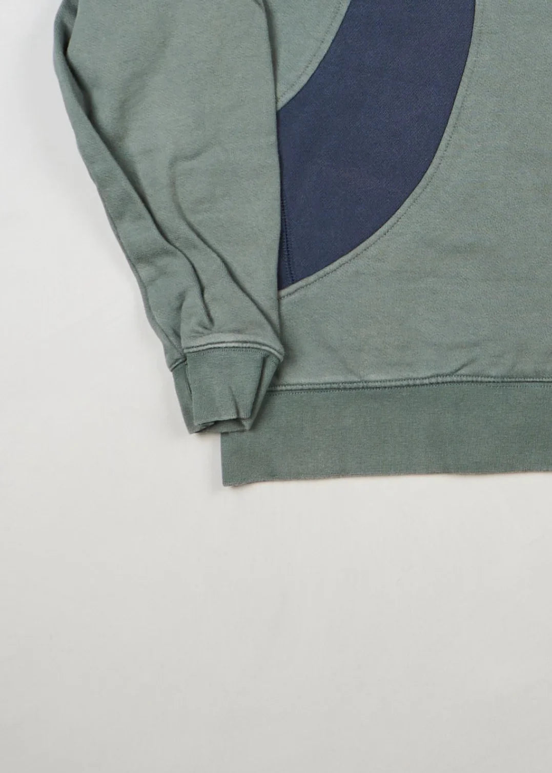 Tommy Hilfiger - Sweatshirt (S) Bottom Left