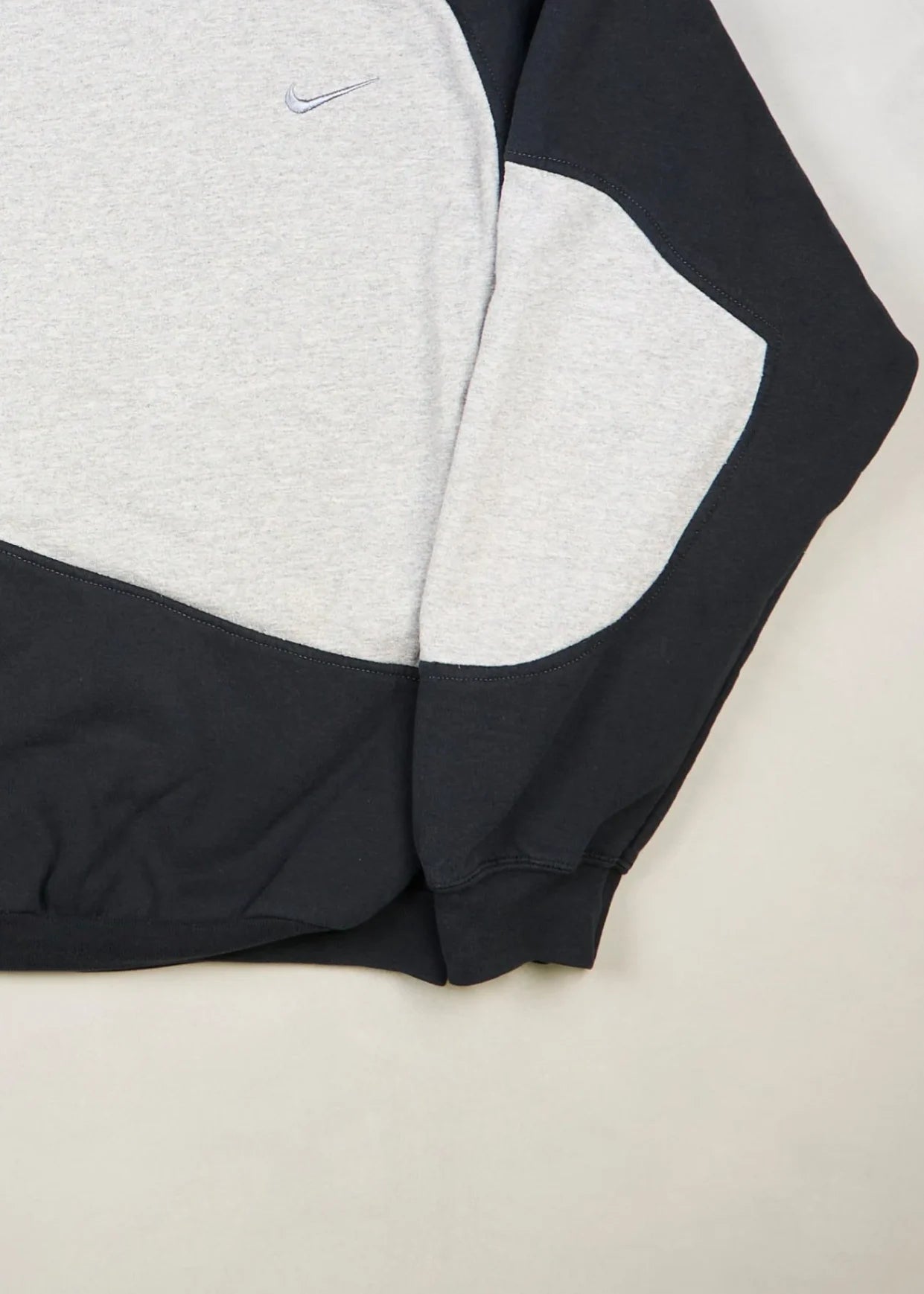 Nike - Sweatshirt (XL) Bottom Right