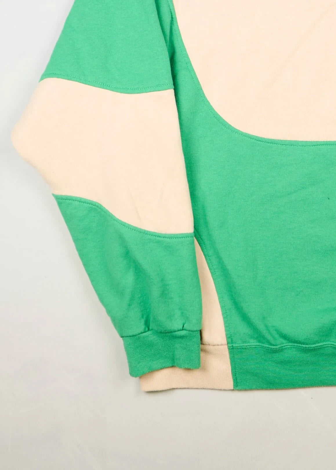 Nike - Sweatshirt (XL) Bottom Left
