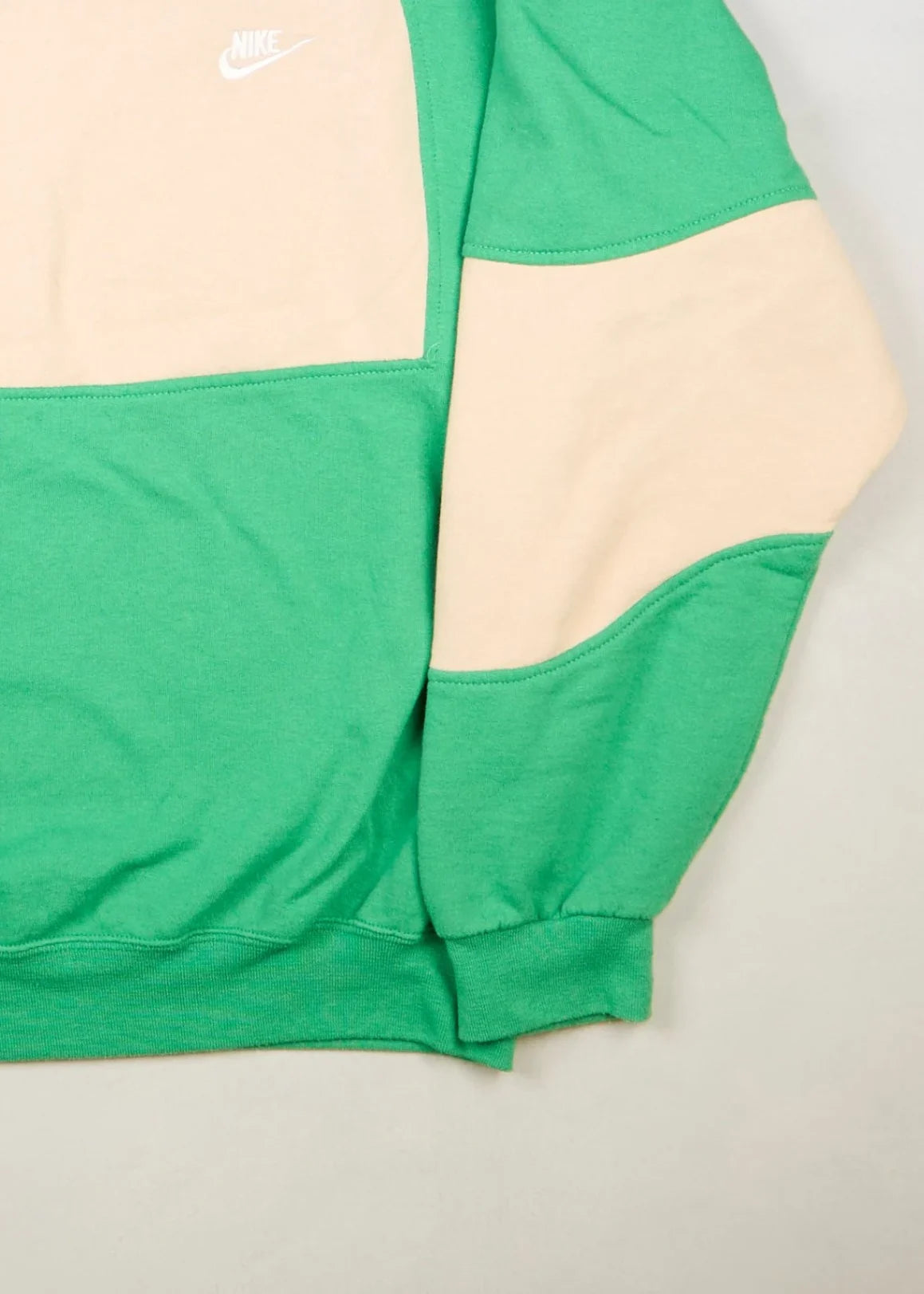 Nike - Sweatshirt (XL) Bottom Right