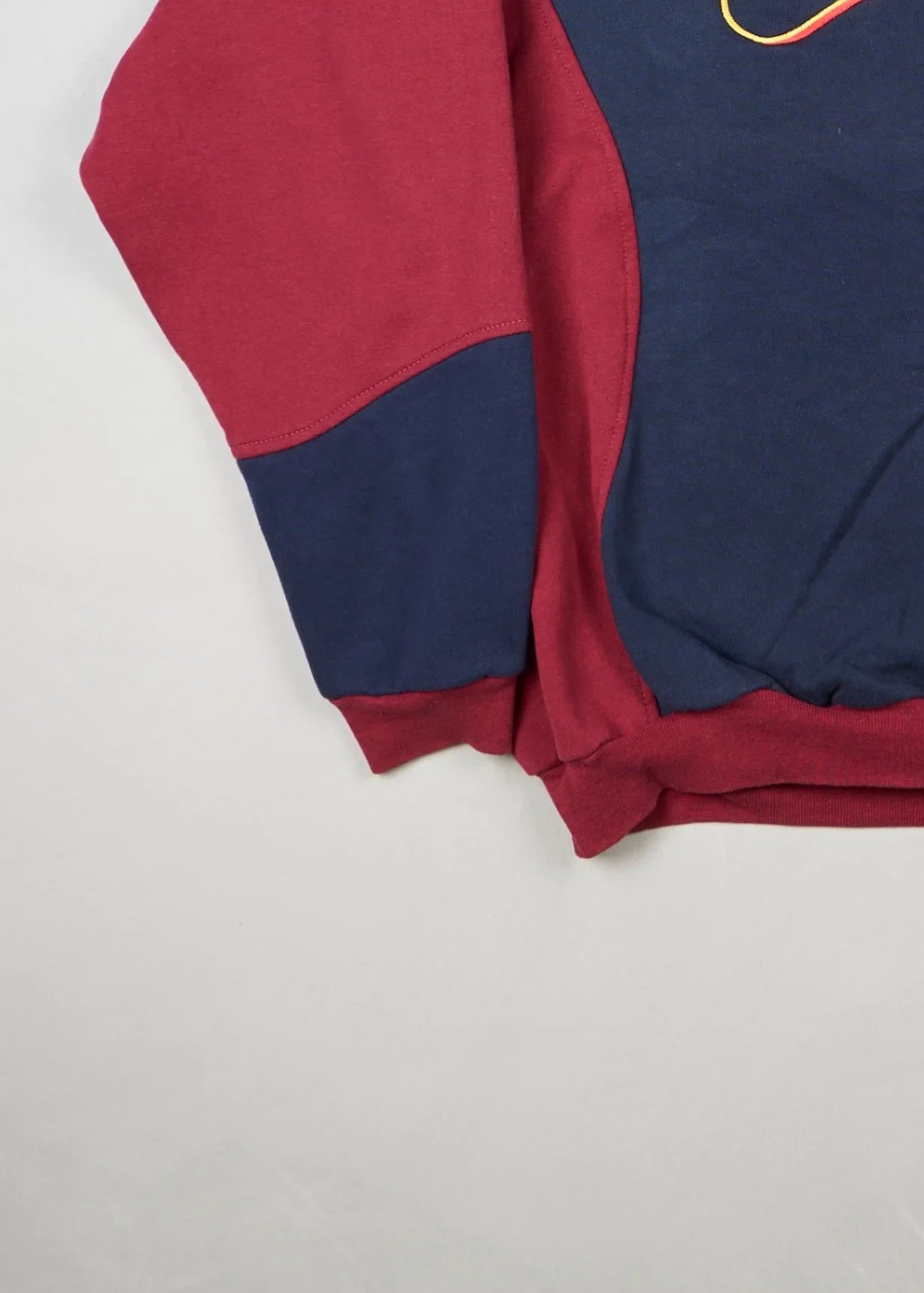 Nike - Sweatshirt (XL) Bottom Left