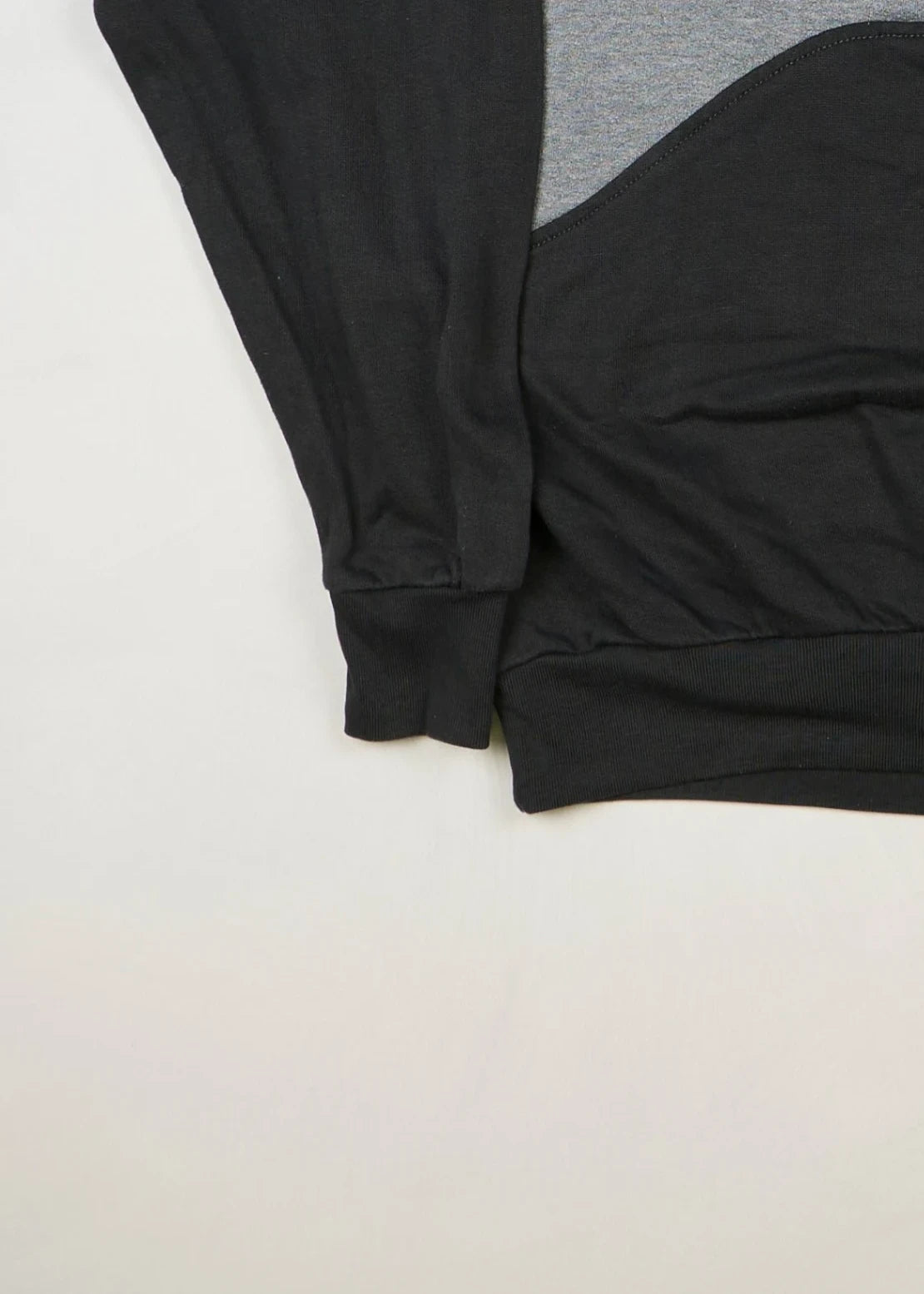 Nike - Sweatshirt (M) Bottom Left