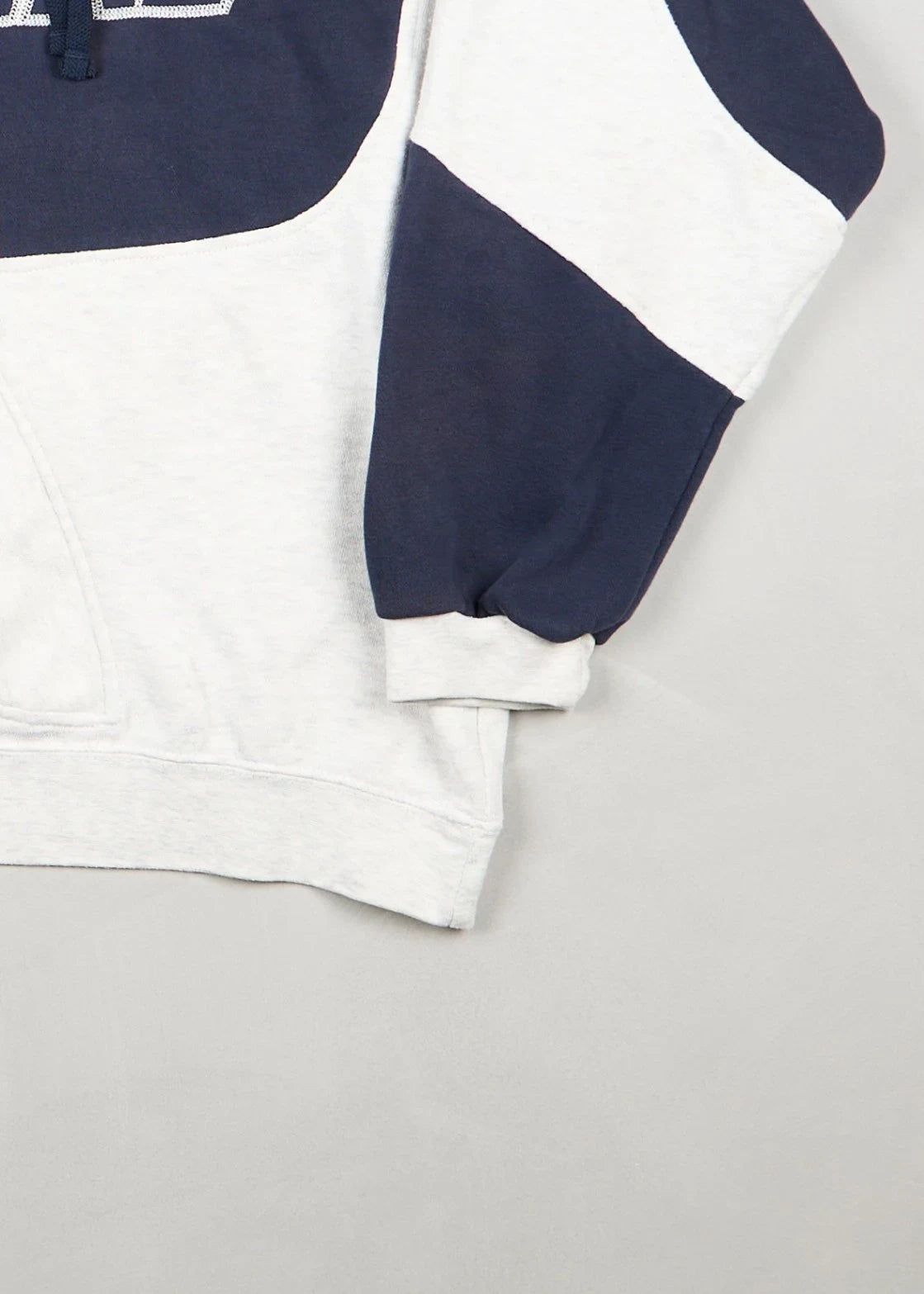 Nike - Hoodie (M) Bottom Right