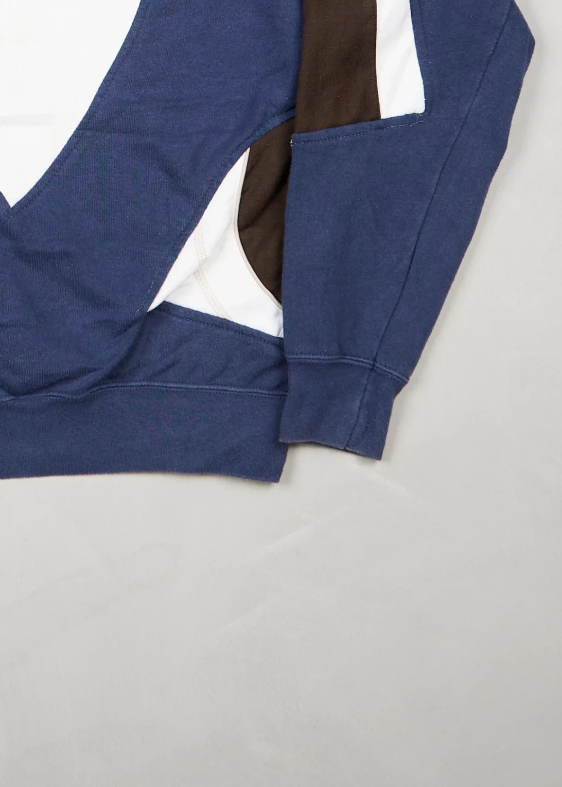 Umbro - Sweatshirt (M) Bottom Right