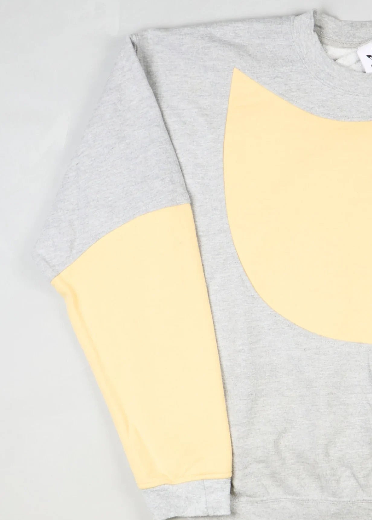 Adidas - Sweater (L) Left