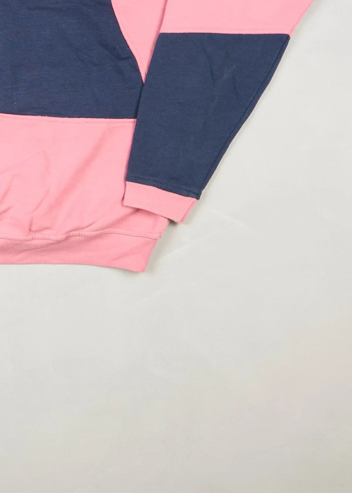 Nike - Sweater (L) Bottom Right