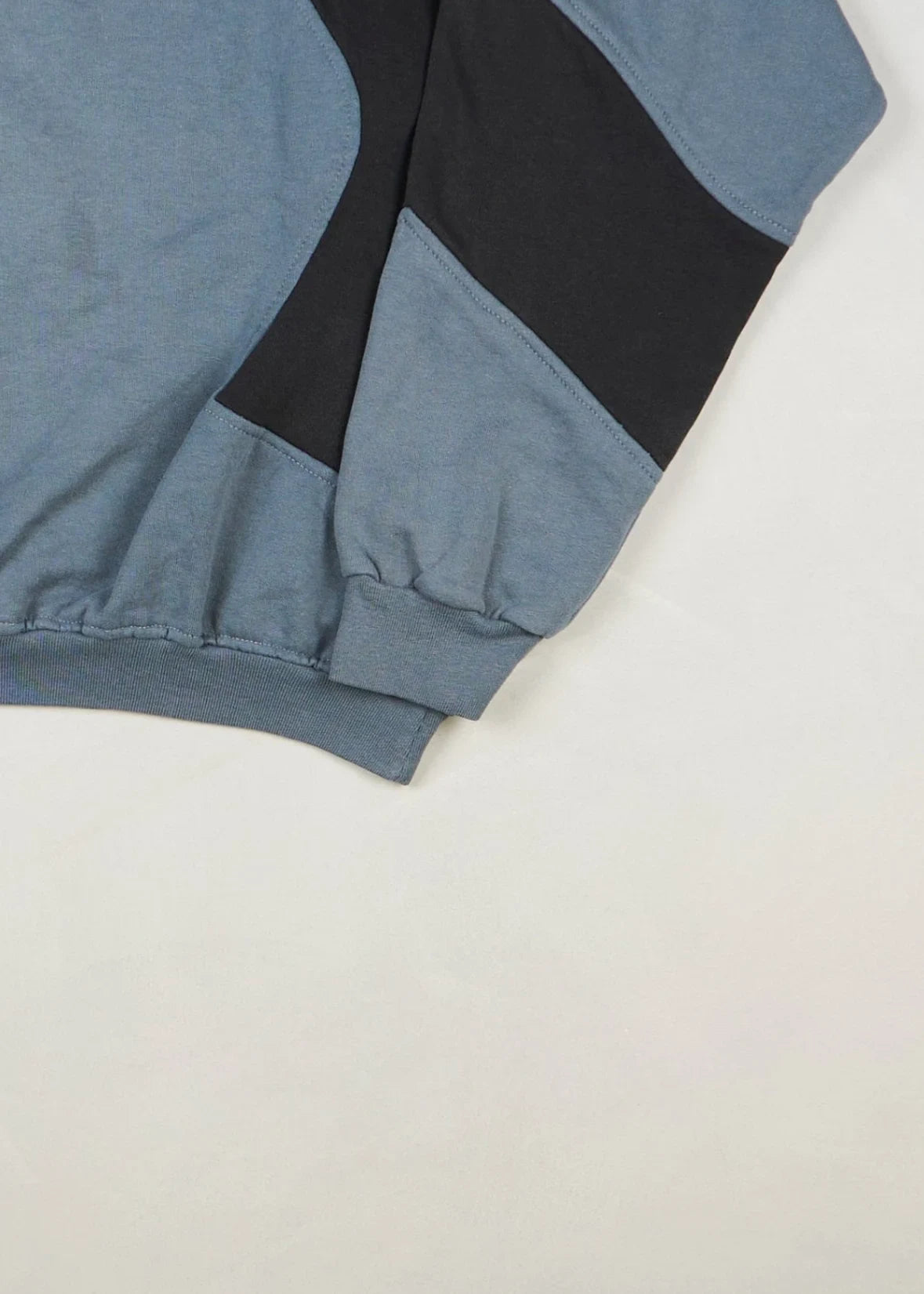 Nike - Sweatshirt (L) Bottom Right