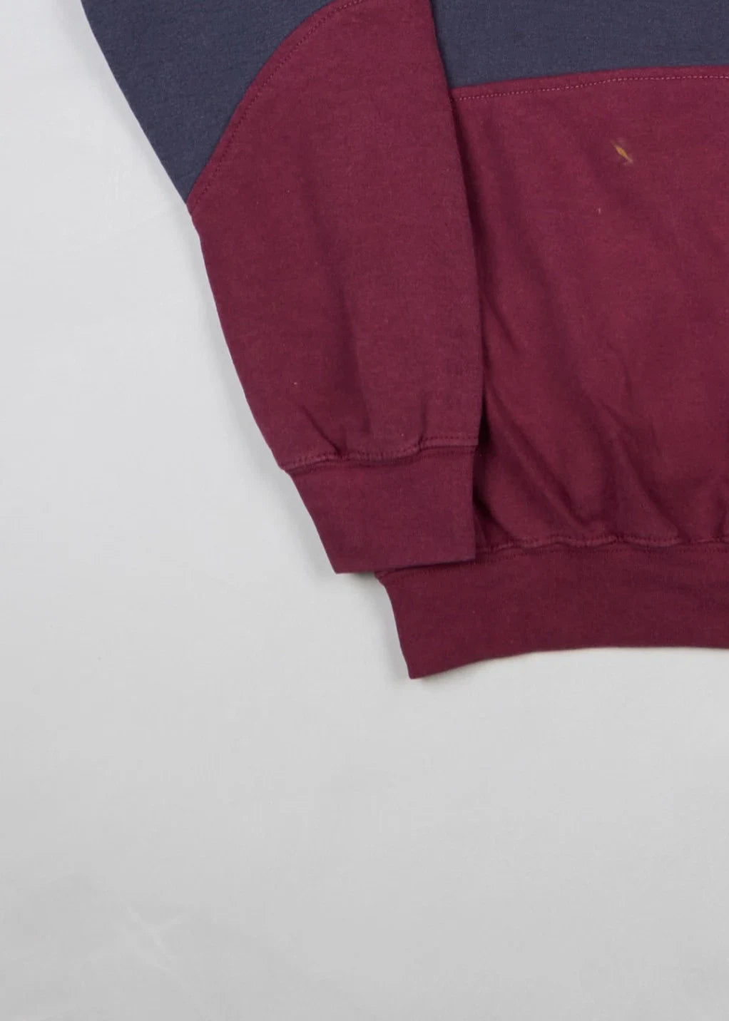 Champion - Sweatshirt (M) Bottom Left