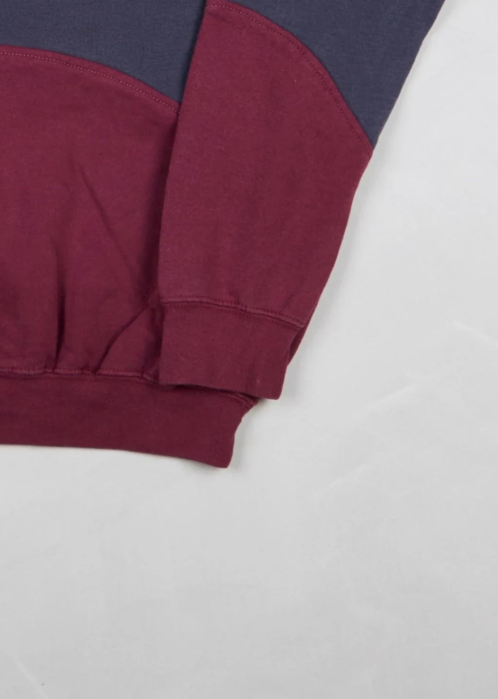 Champion - Sweatshirt (M) Bottom Right