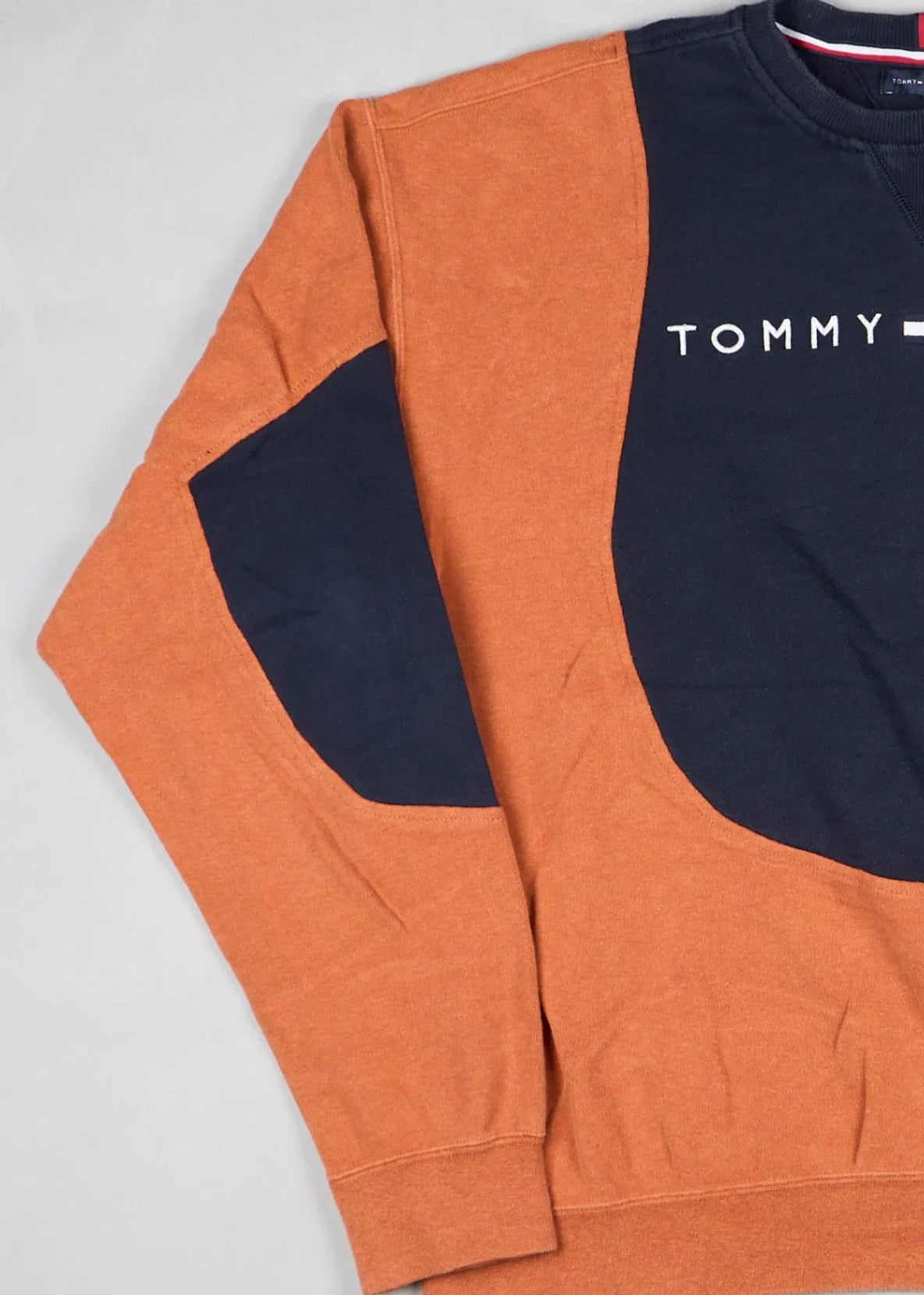 Tommy Hilfiger - Sweatshirt (L) Left