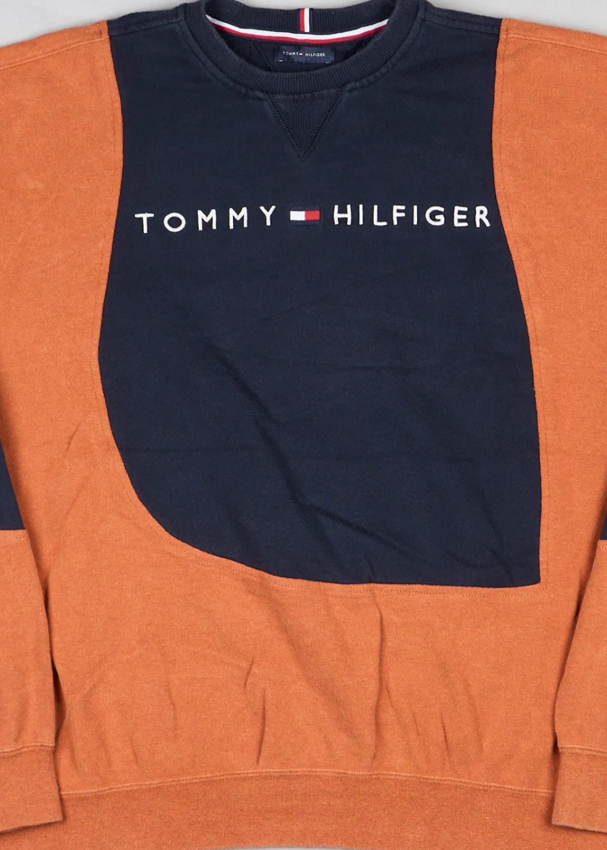 Tommy Hilfiger - Sweatshirt (L) Center