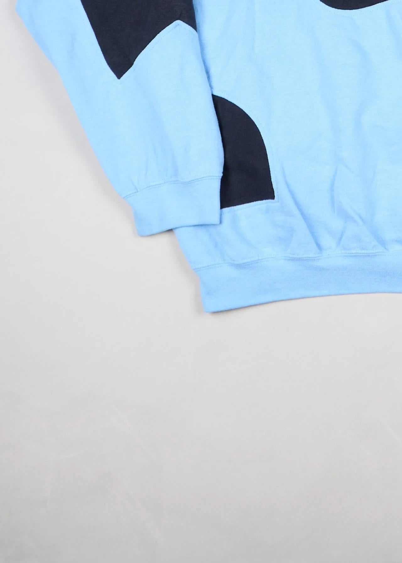 Nike - Sweatshirt (M) Bottom Left