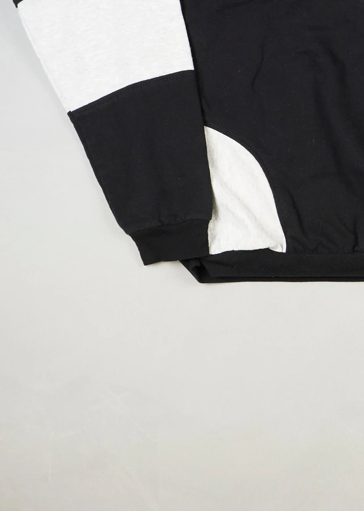Nike - Sweatshirt (L) Bottom Left