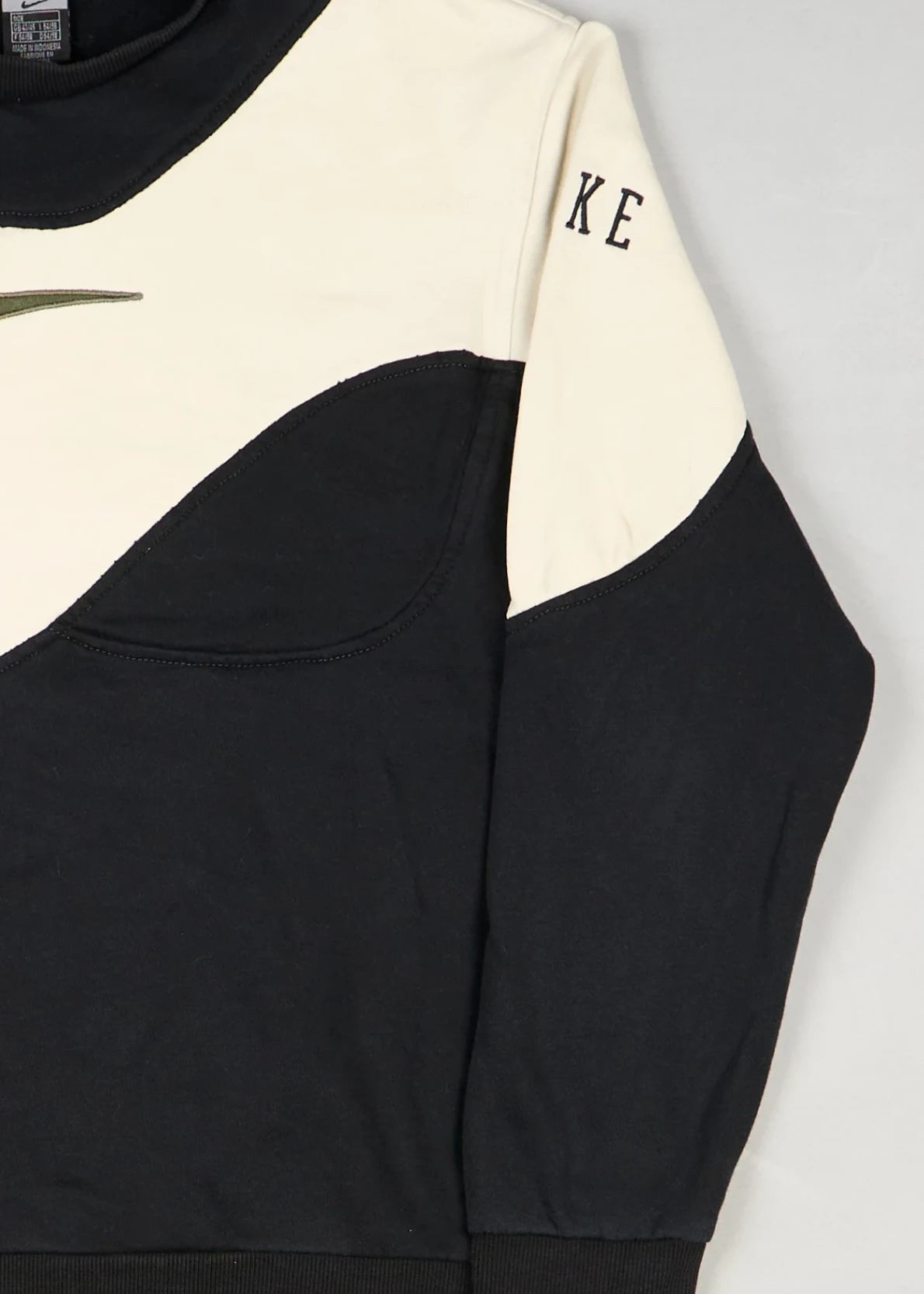 Nike - Sweatshirt (L) Right