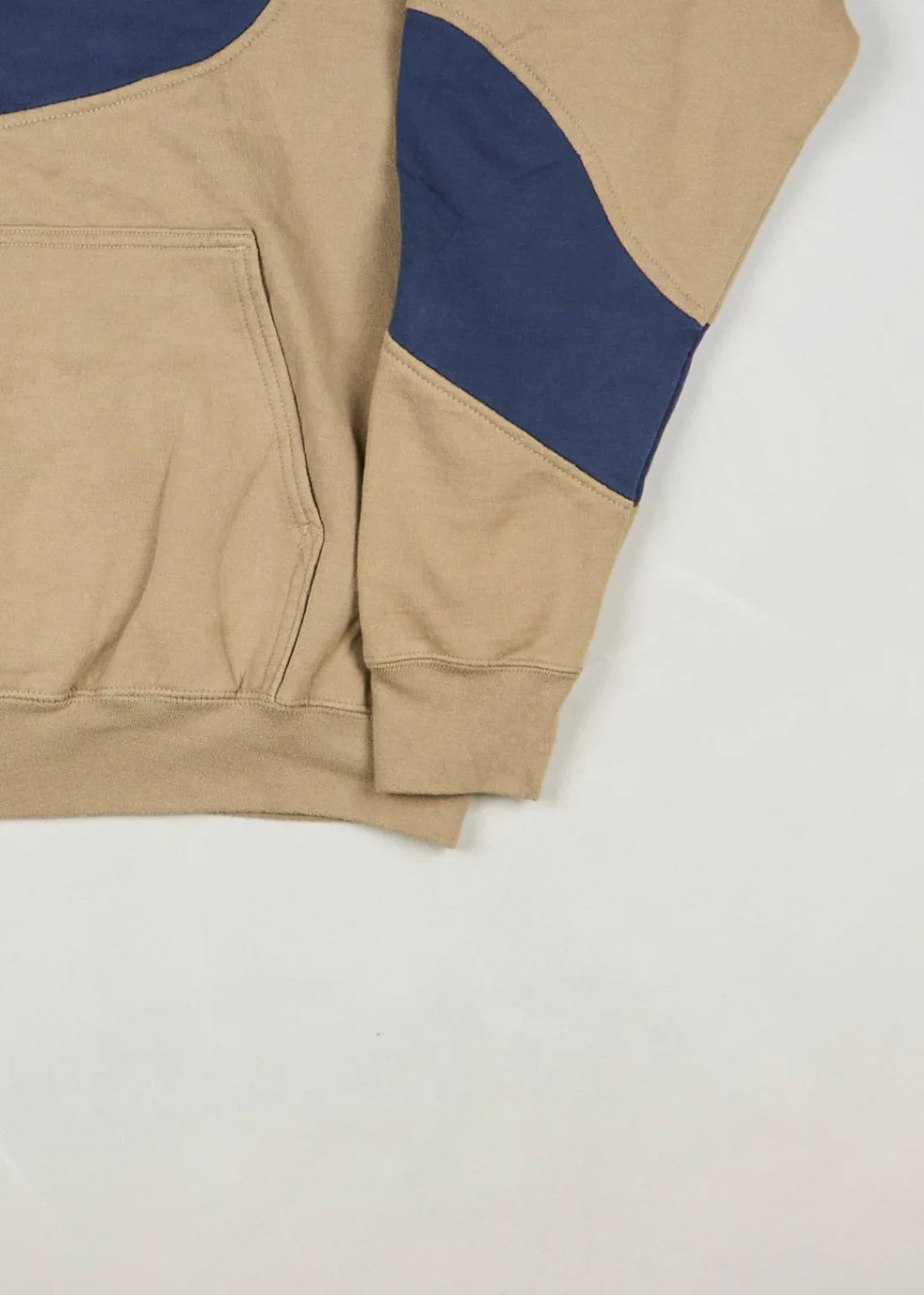 Nike - Hoodie (M) Bottom Right