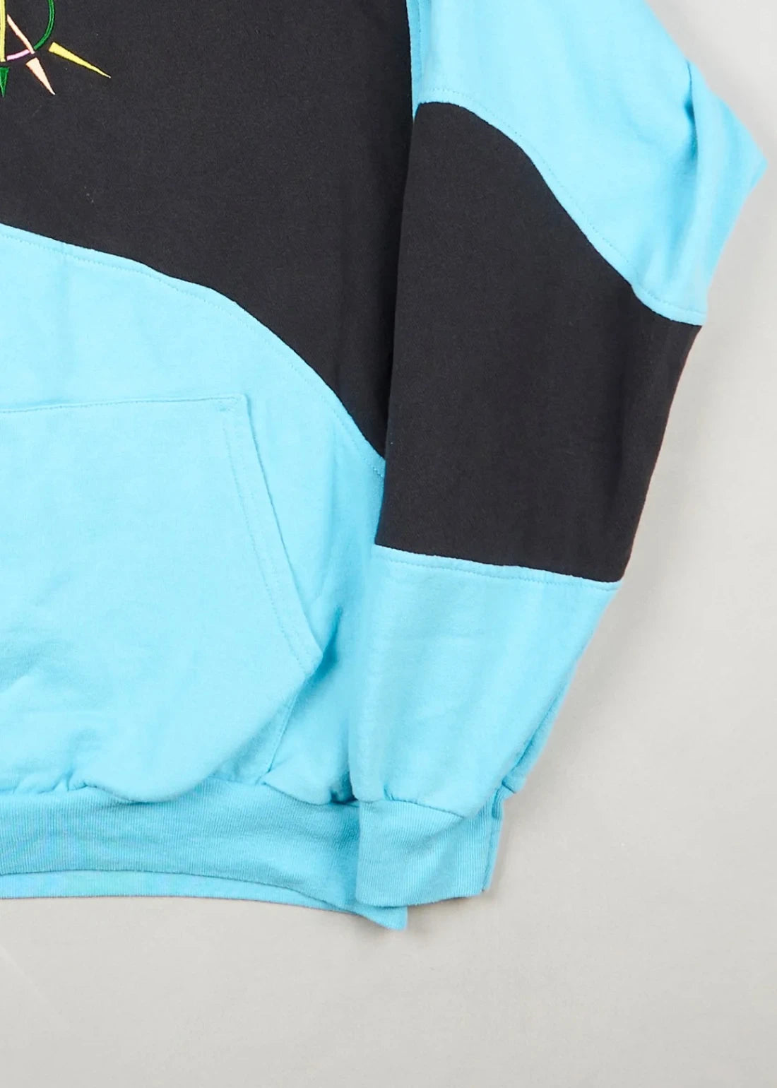 Nike - Hoodie (L) Bottom Right