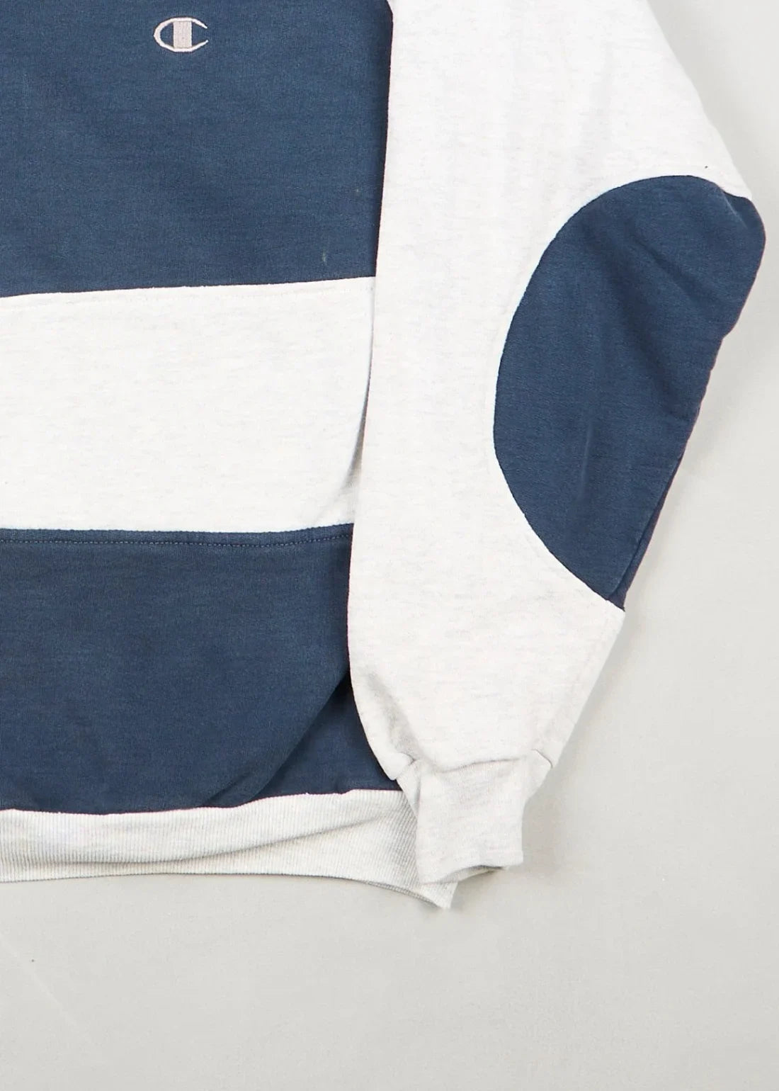 Champion - Sweatshirt (L) Bottom Right