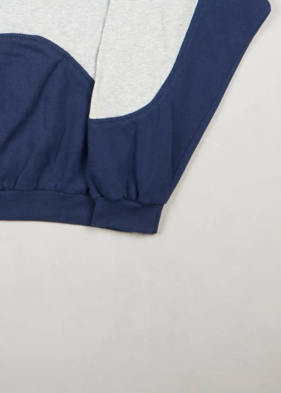 Nike - Sweatshirt (M) Bottom Right