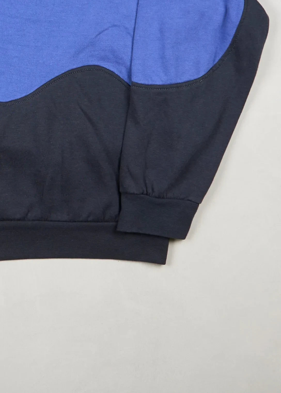 Nike - Sweater (XL) Bottom Right