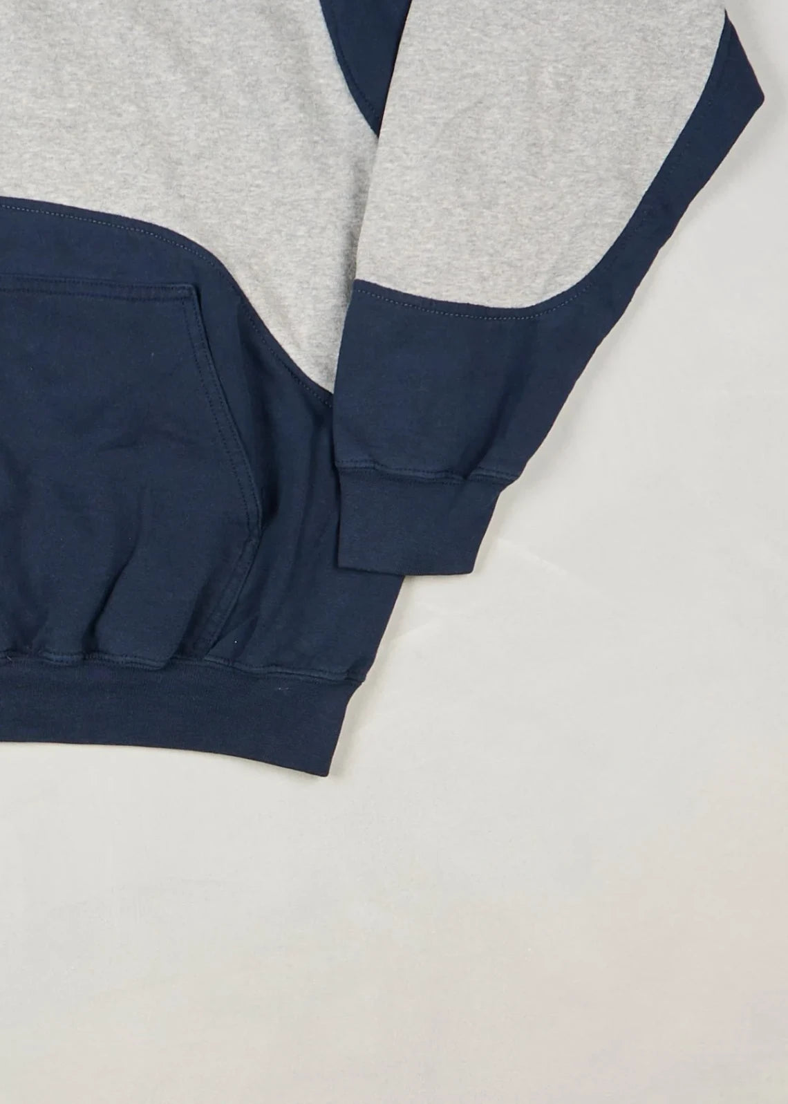 Nike - Hoodie (M) Bottom Right