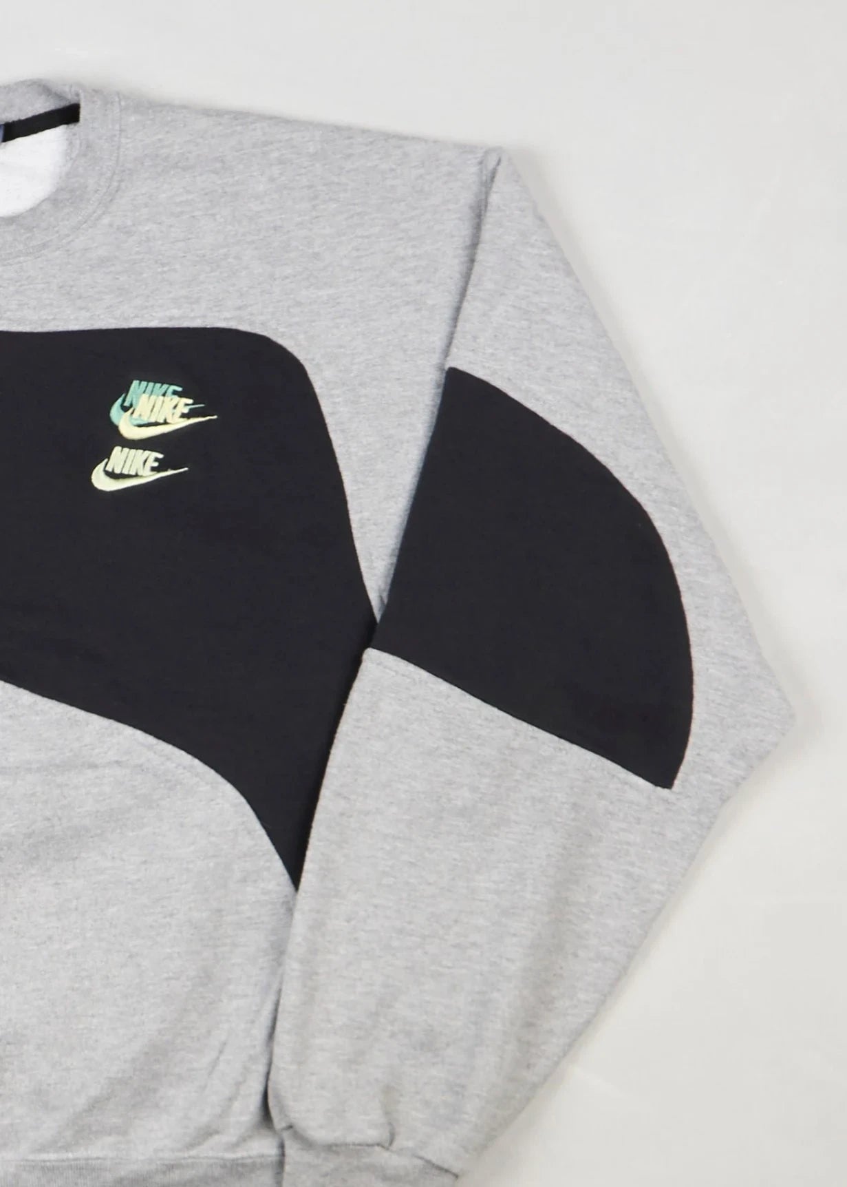 Nike - Sweatshirt (M) Right