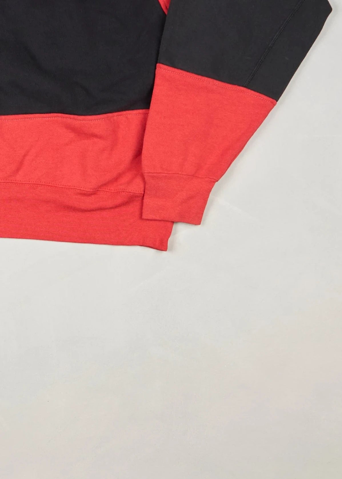 Nike - Sweatshirt (L) Bottom Right