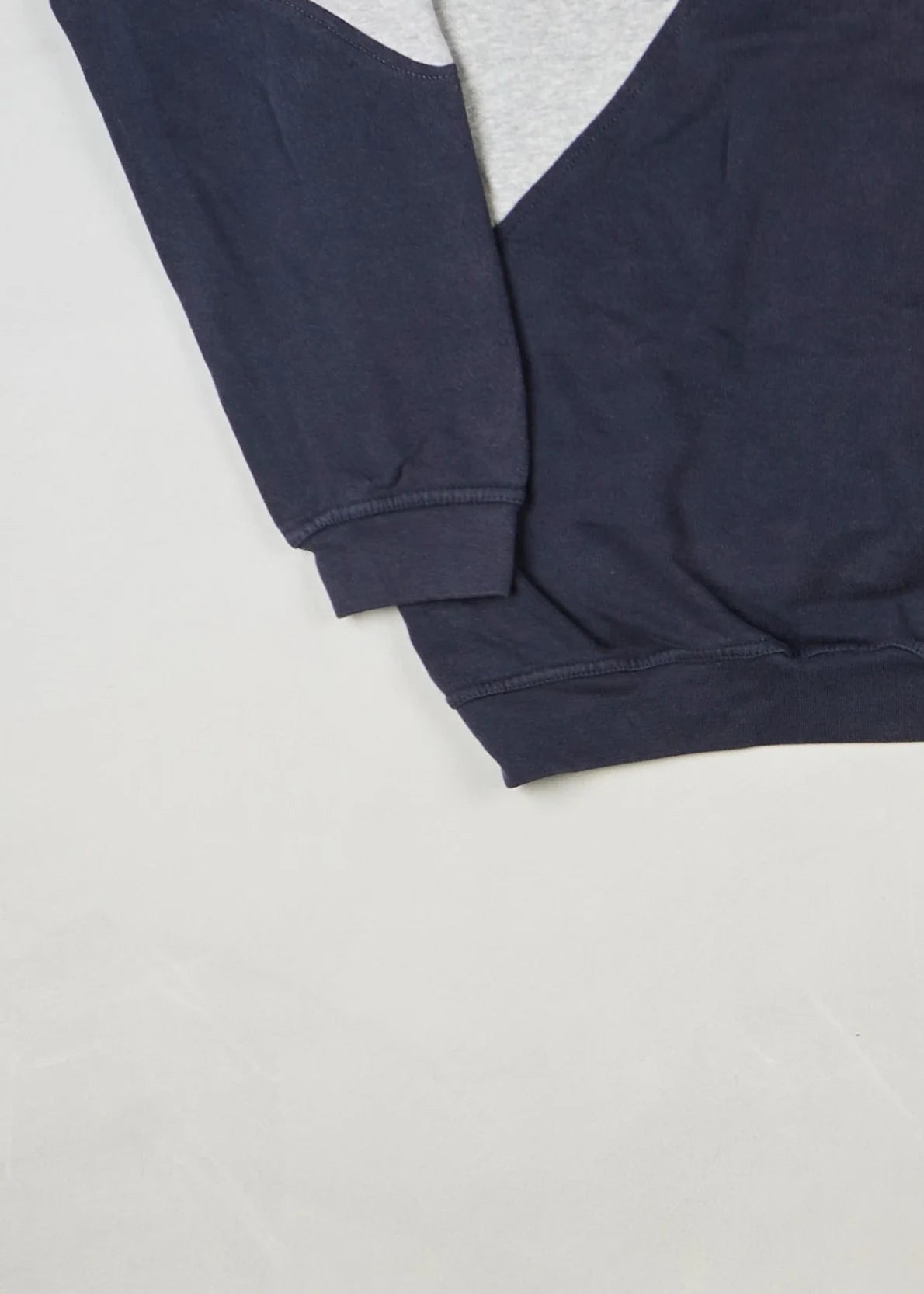 Nike - Sweatshirt (L) Bottom Left