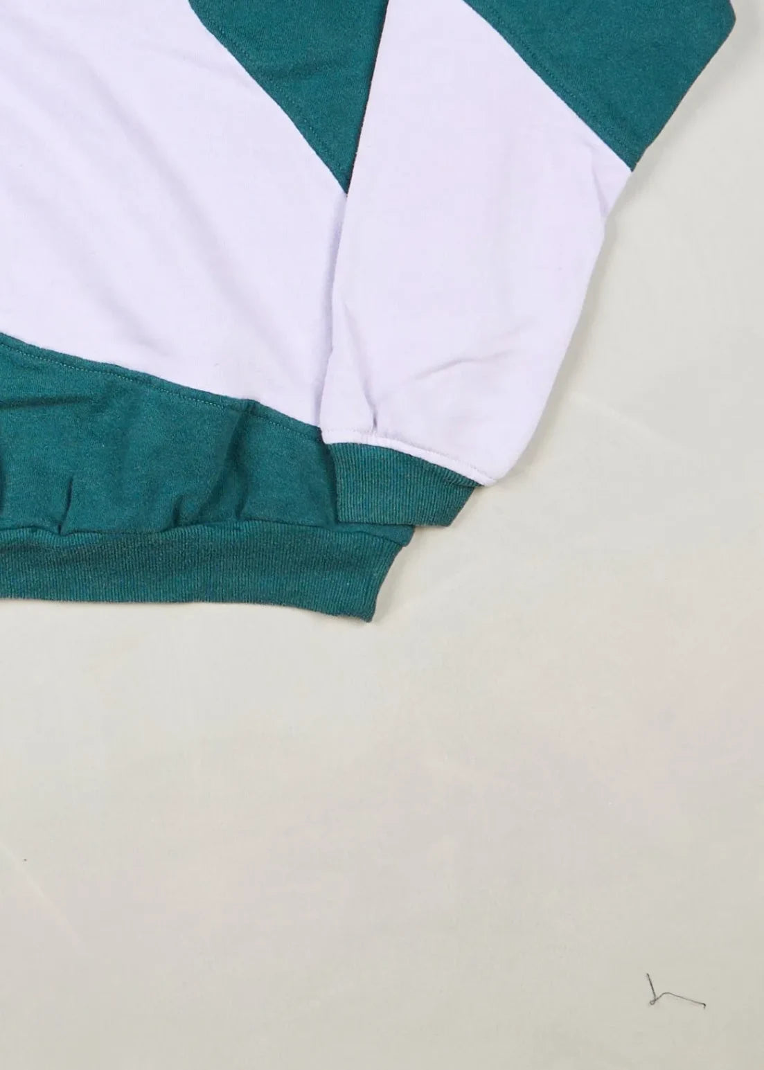 Nike - Sweatshirt (L) Bottom Right