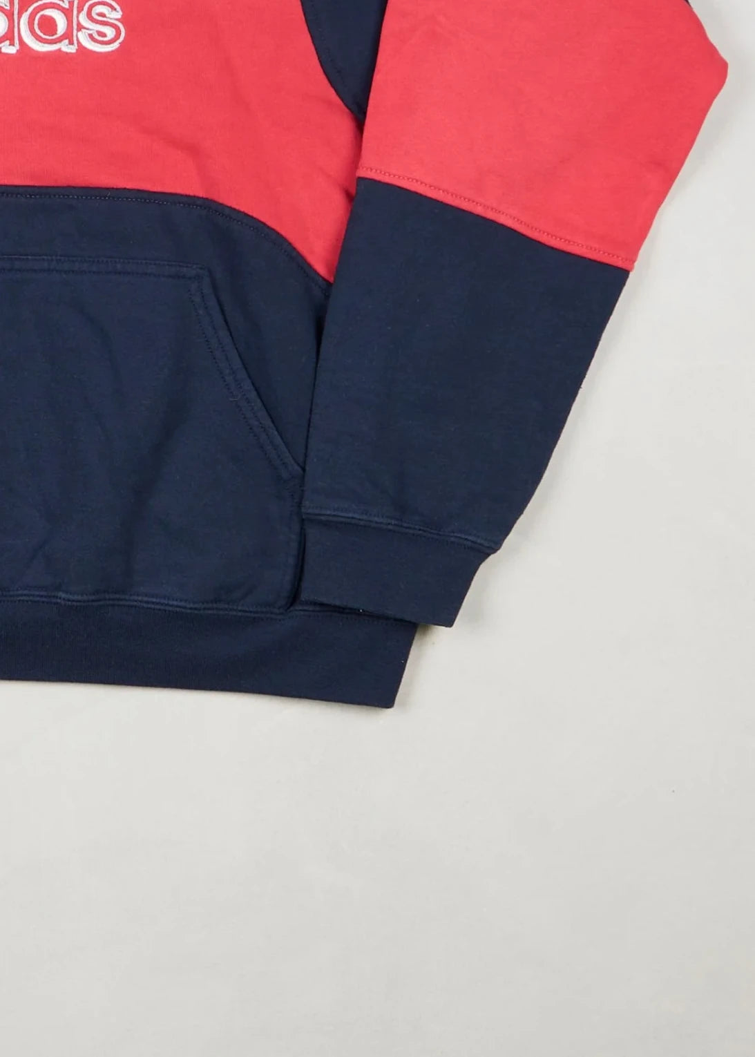 Adidas - Hoodie (M) Bottom Right
