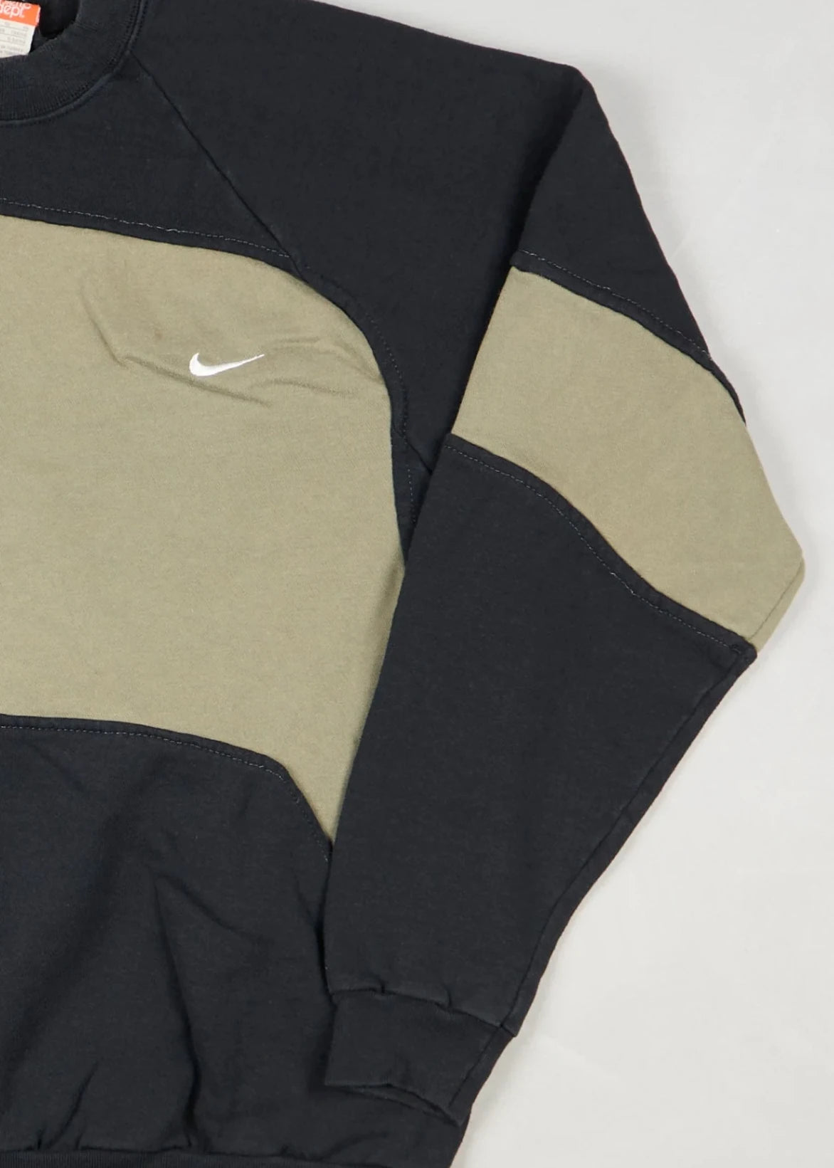 Nike - Sweater (M) Right