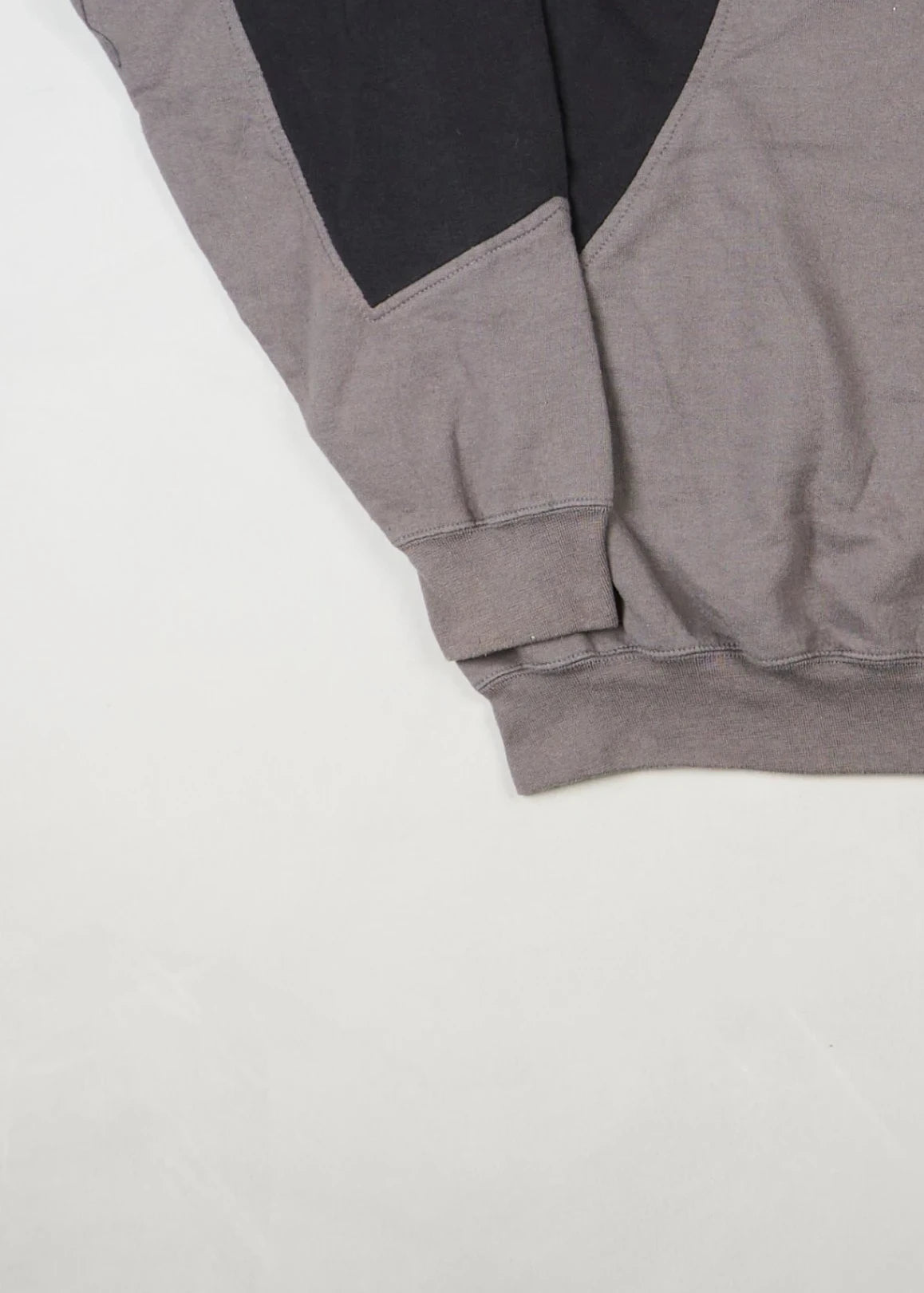 Nike - Sweatshirt (L) Bottom Left