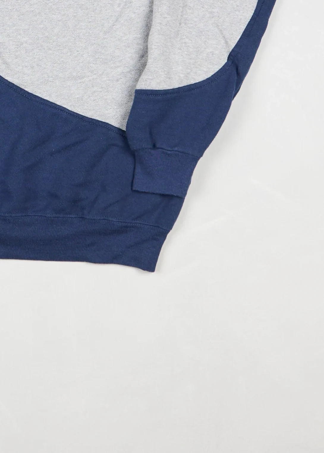 Nike - Sweatshirt (M) Bottom Right