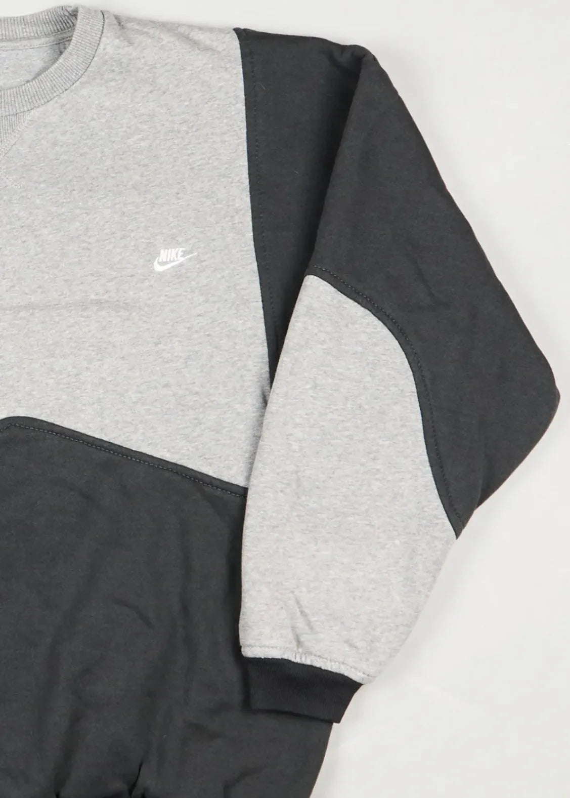 Nike - Sweatshirt (L) Right