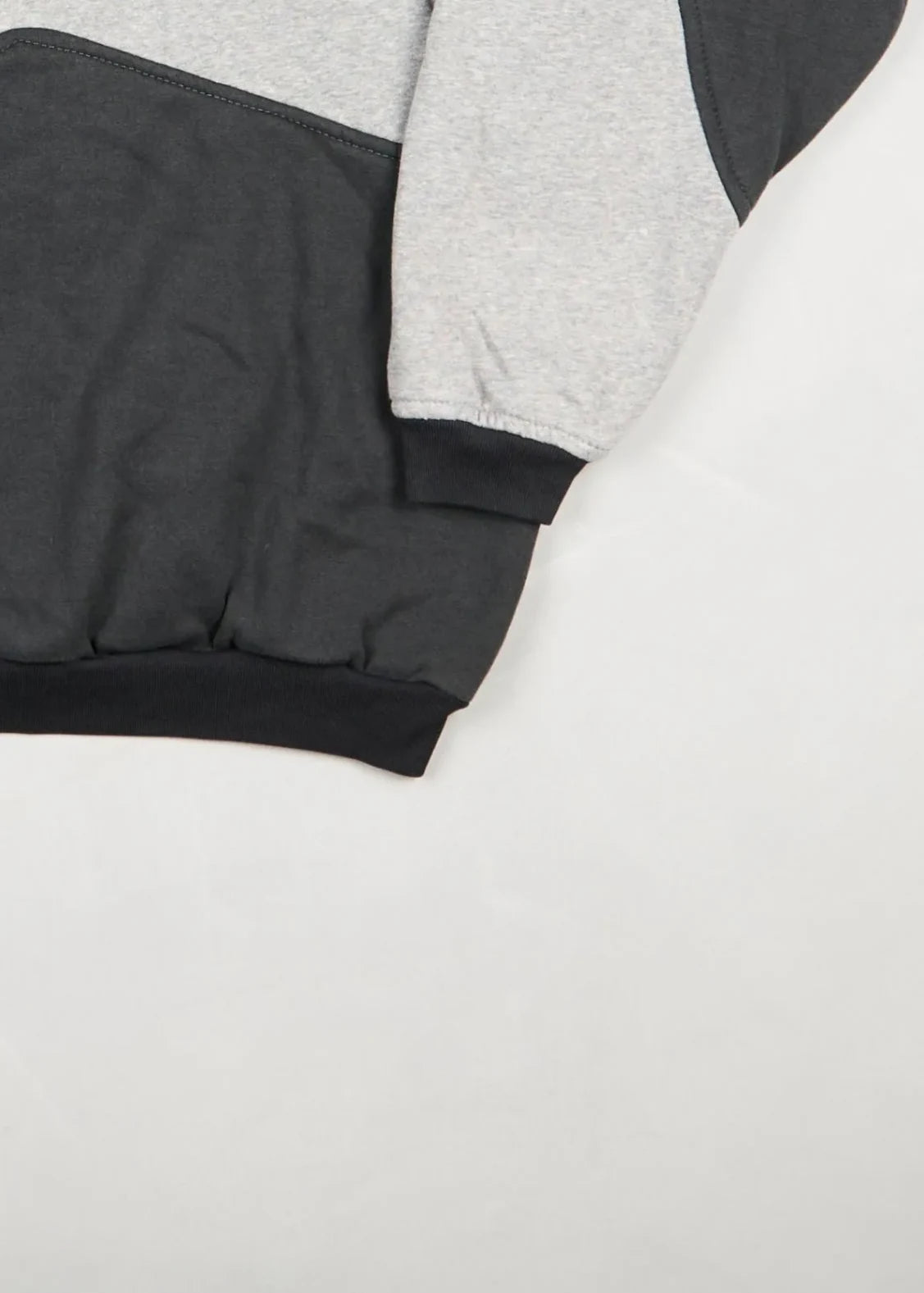 Nike - Sweatshirt (L) Bottom Right