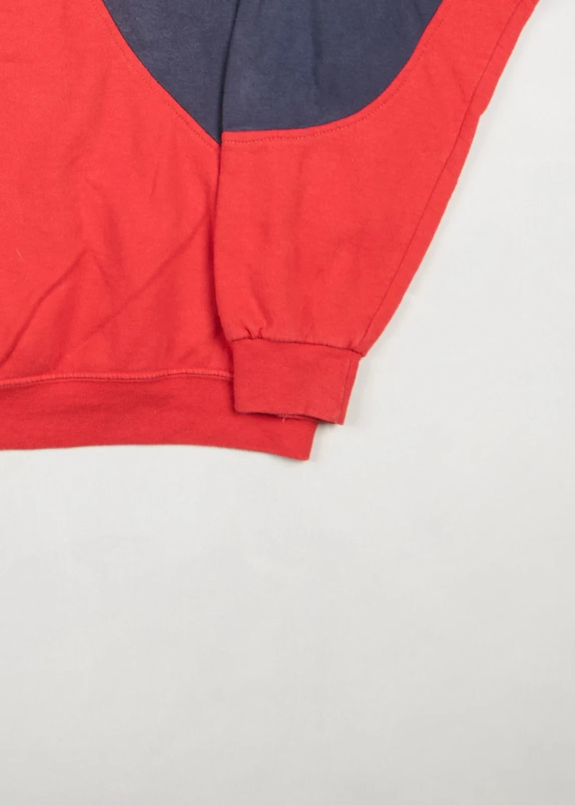 Champion - Sweatshirt (L) Bottom Right