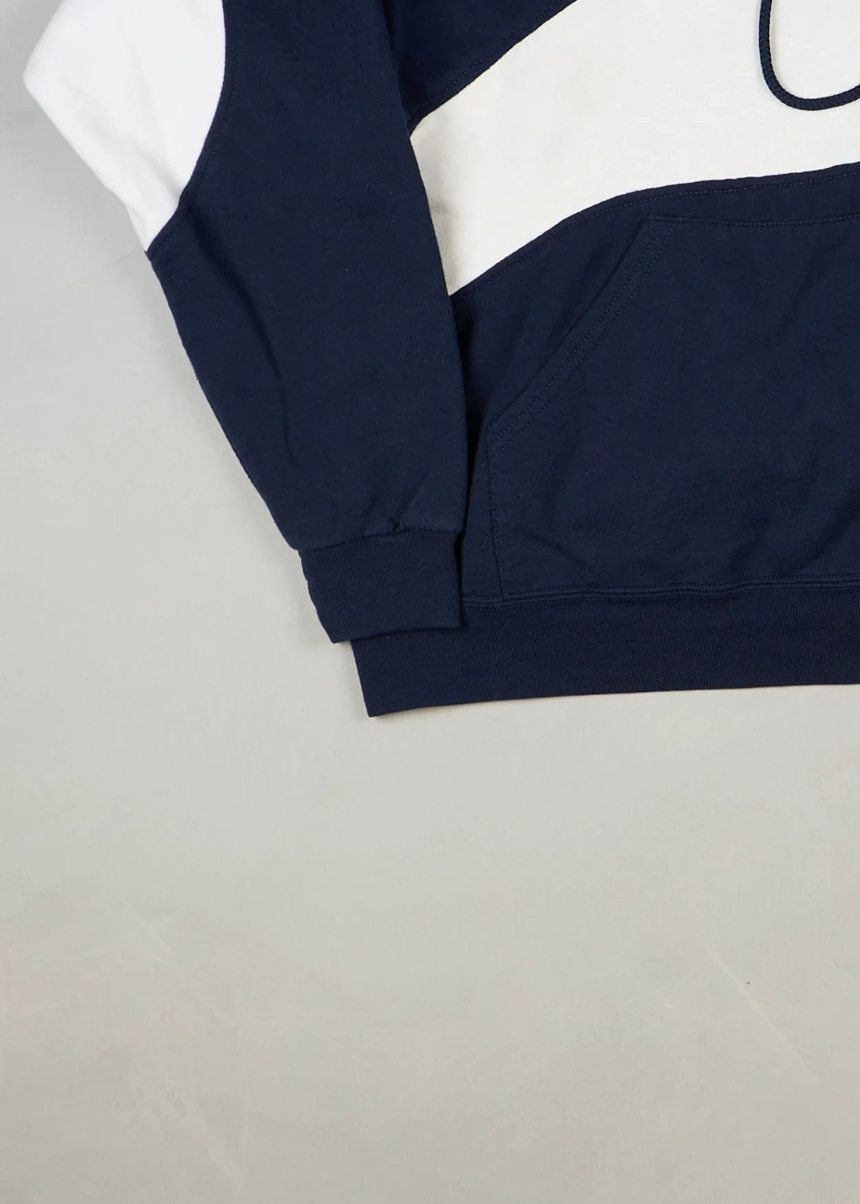 Nike - Hoodie (L) Bottom Left