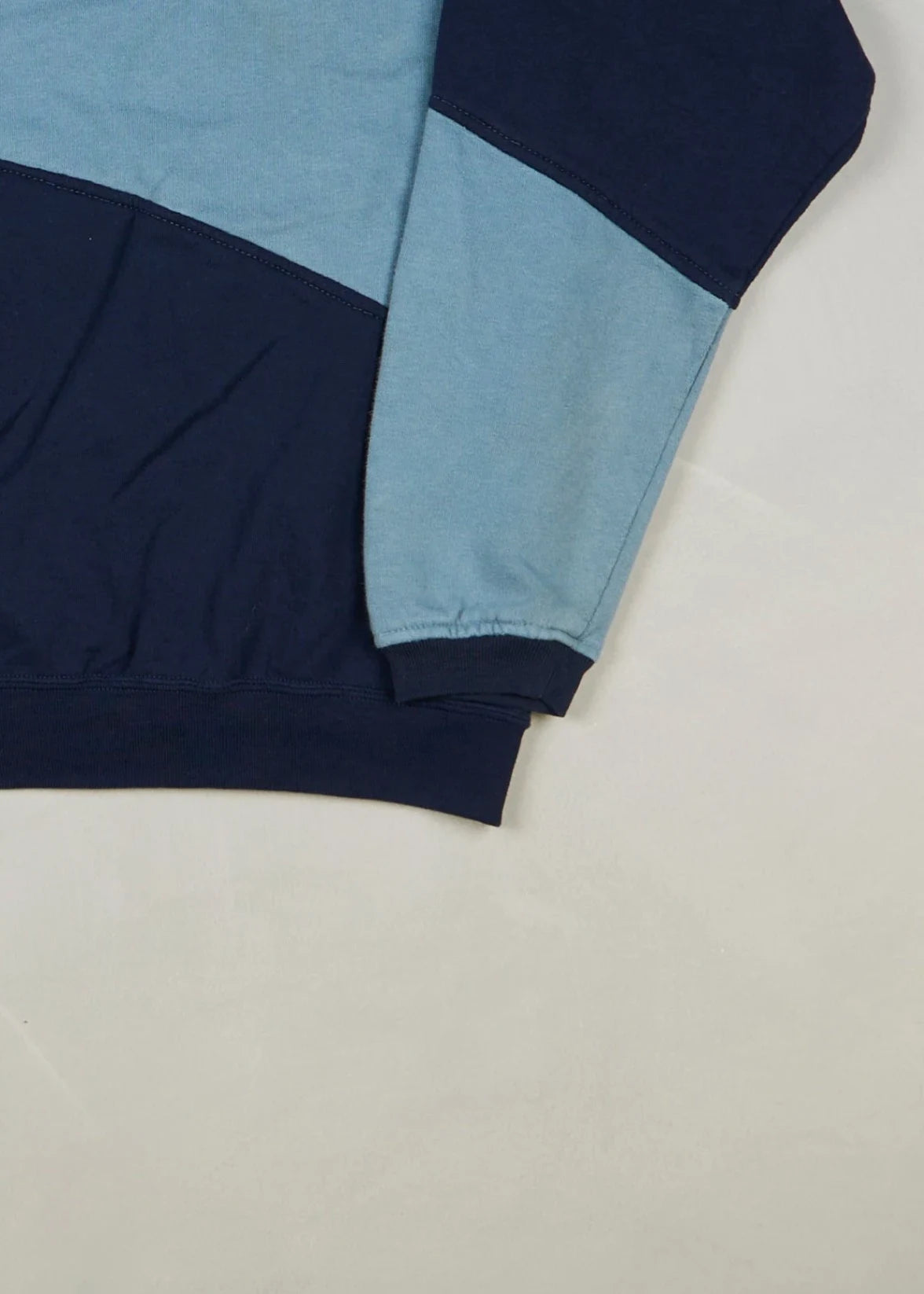 Nike - Sweatshirt (M) Bottom Right