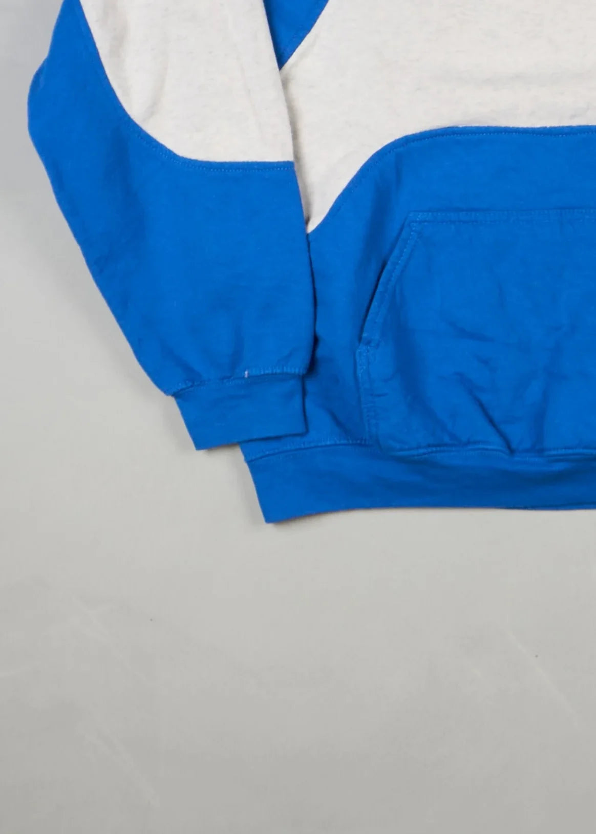 Nike - Hoodie (M) Bottom Left