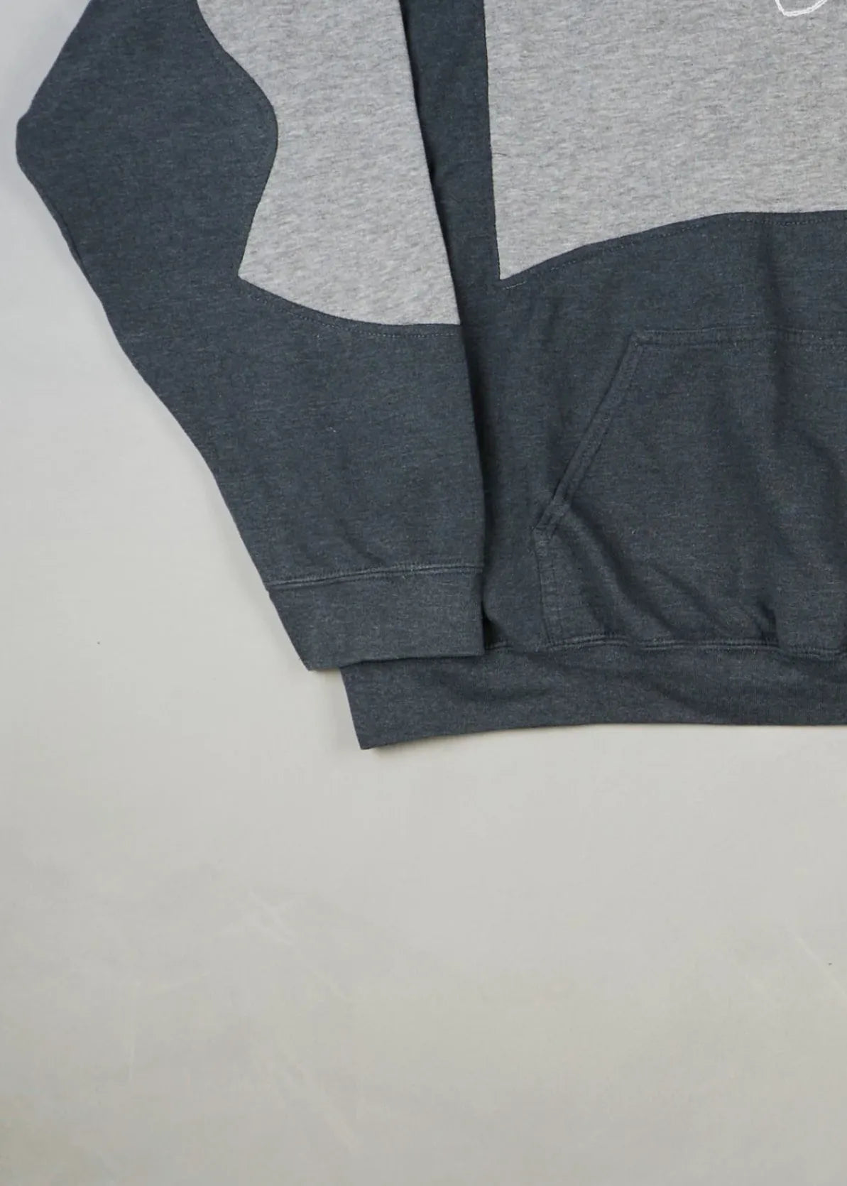 Nike - Hoodie (XL) Bottom Left