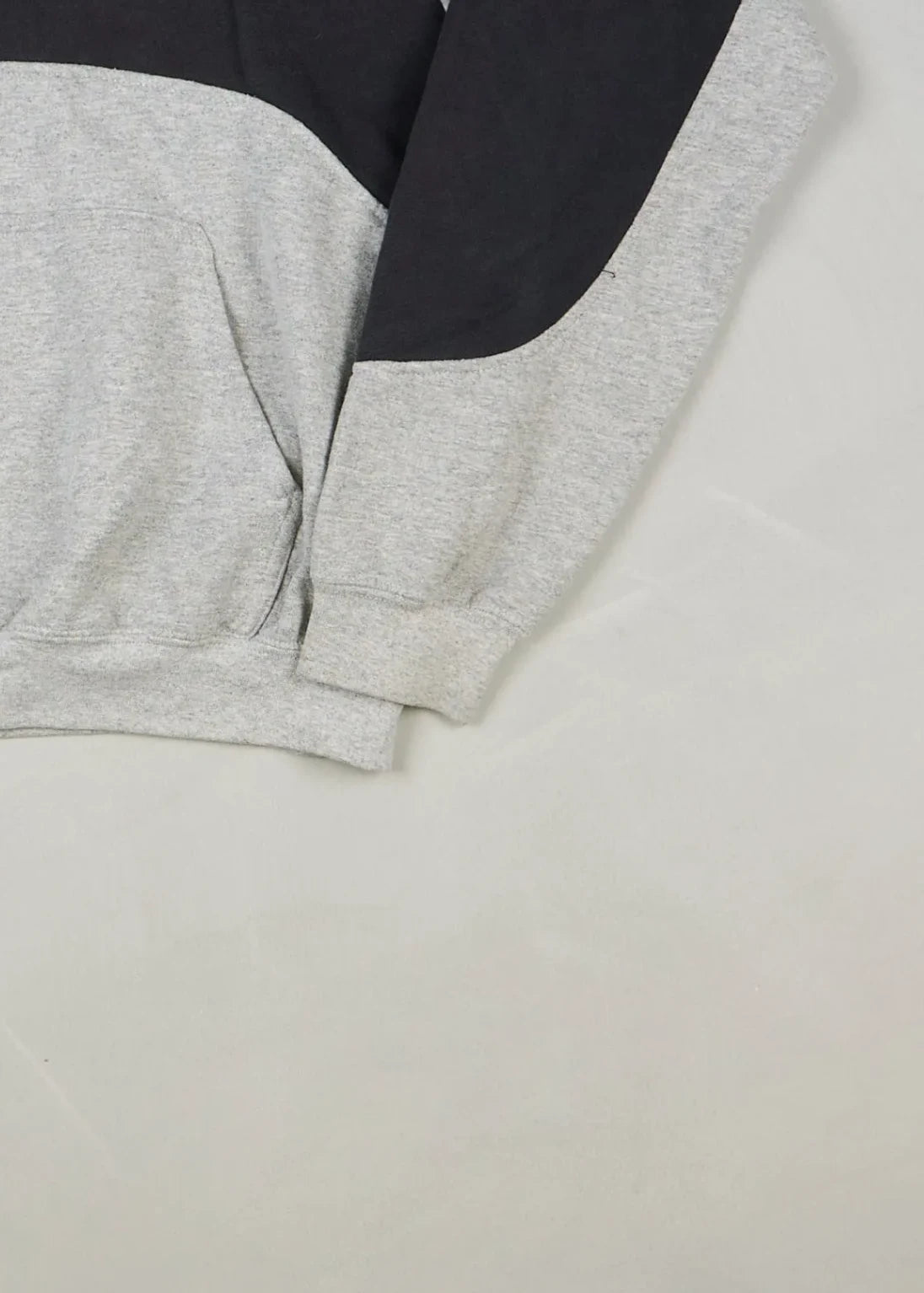 Nike - Hoodie (M) Bottom Right
