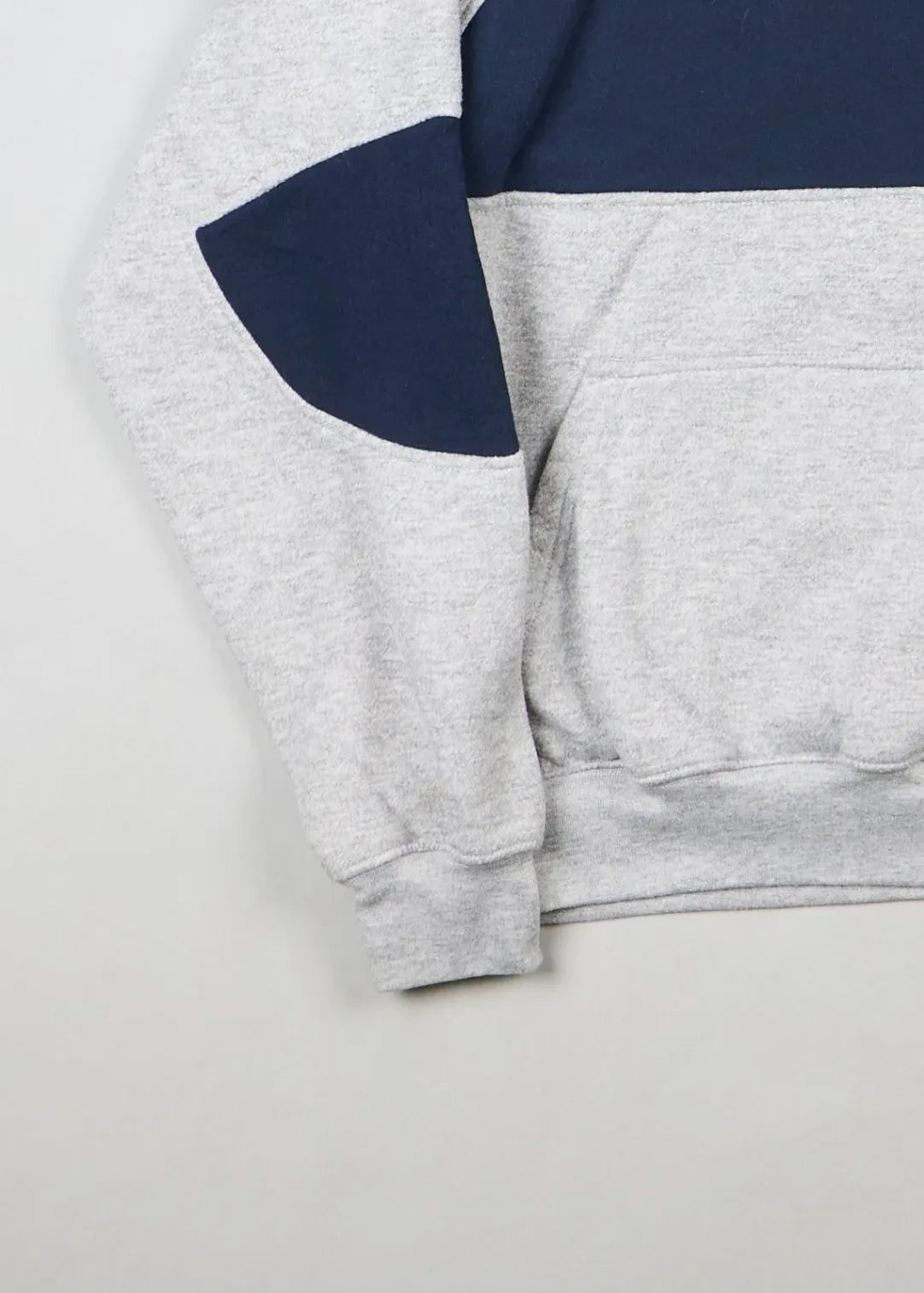 Nike - Hoodie (M) Bottom Left