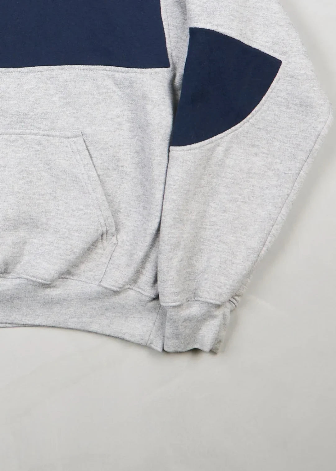 Nike - Hoodie (M) Bottom Right
