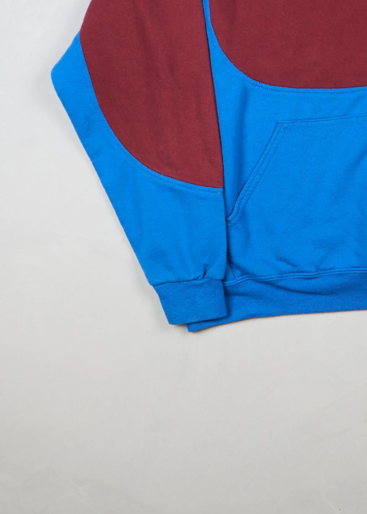 Reebok - Hoodie (L) Bottom Left