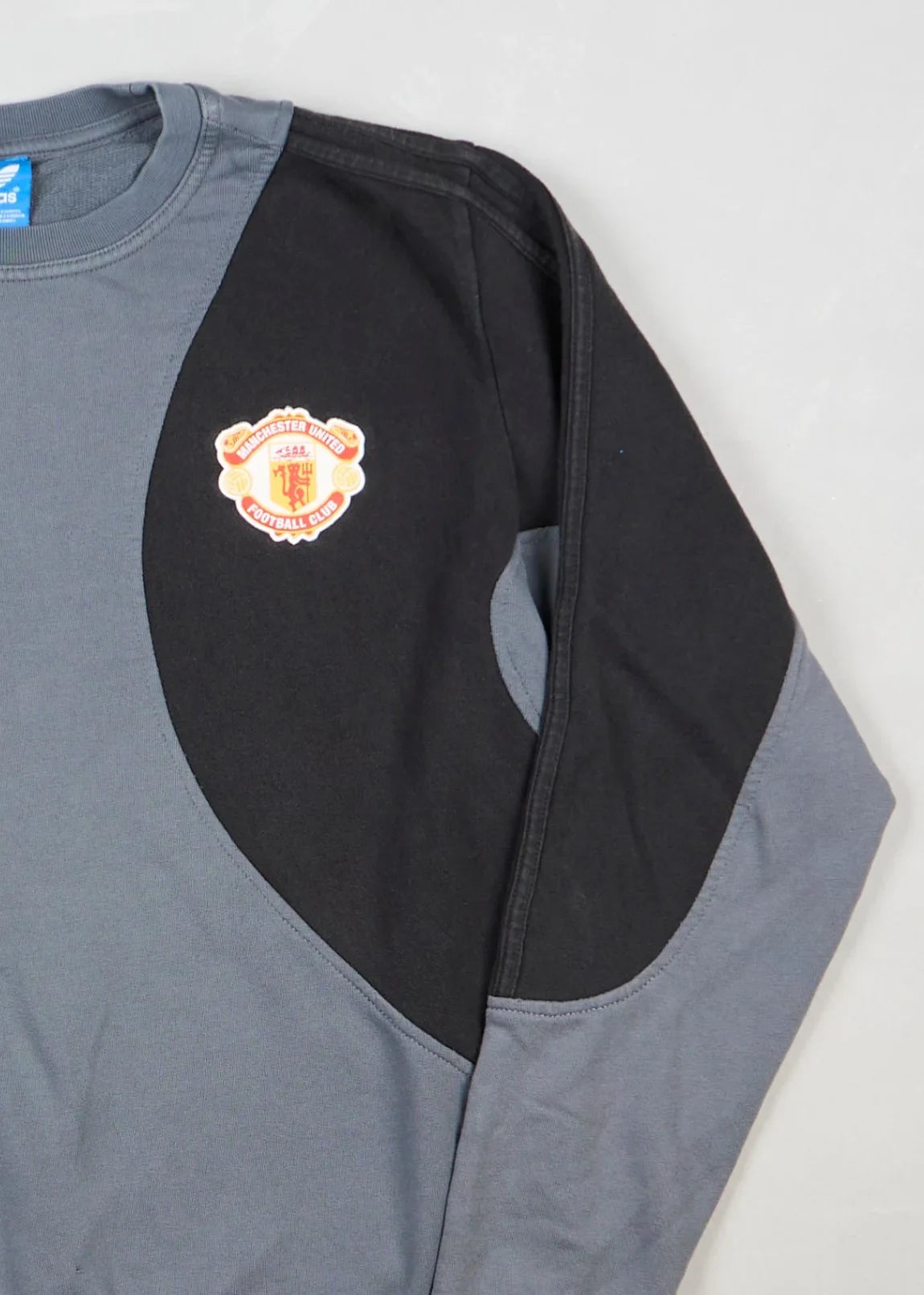 Adidas - Sweatshirt (M) Right