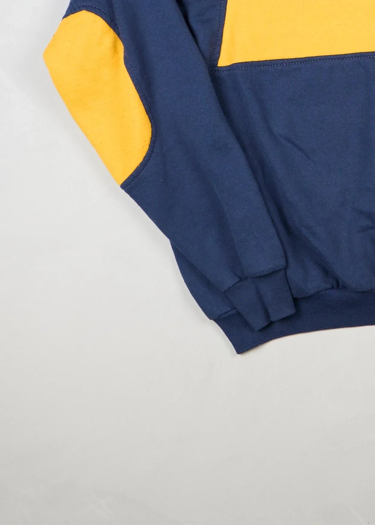 Nike - Sweatshirt (L) Bottom Left