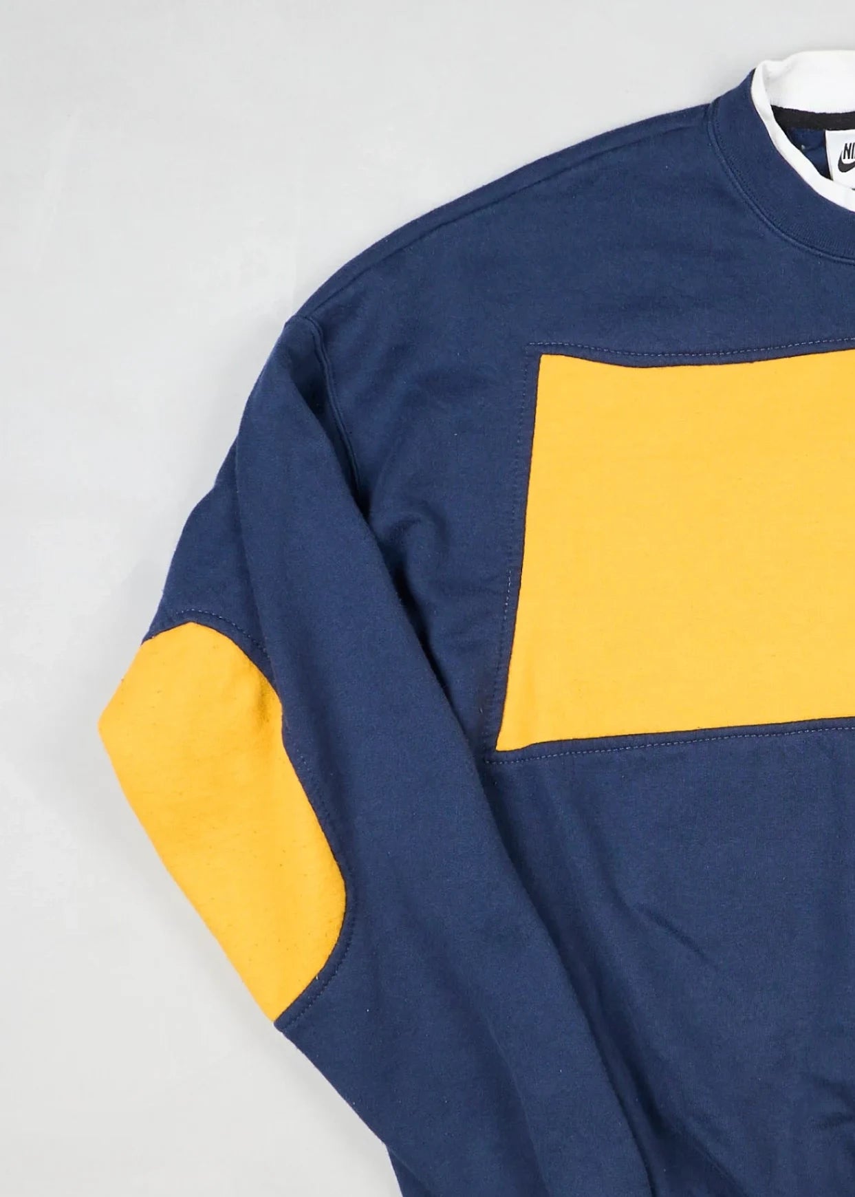 Nike - Sweatshirt (L) Left