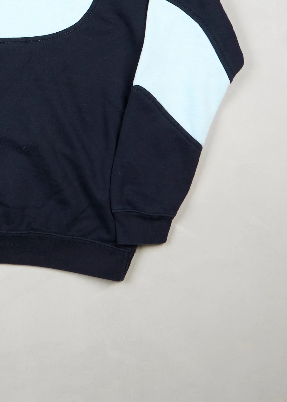 Nike - Hoodie (L) Bottom Right
